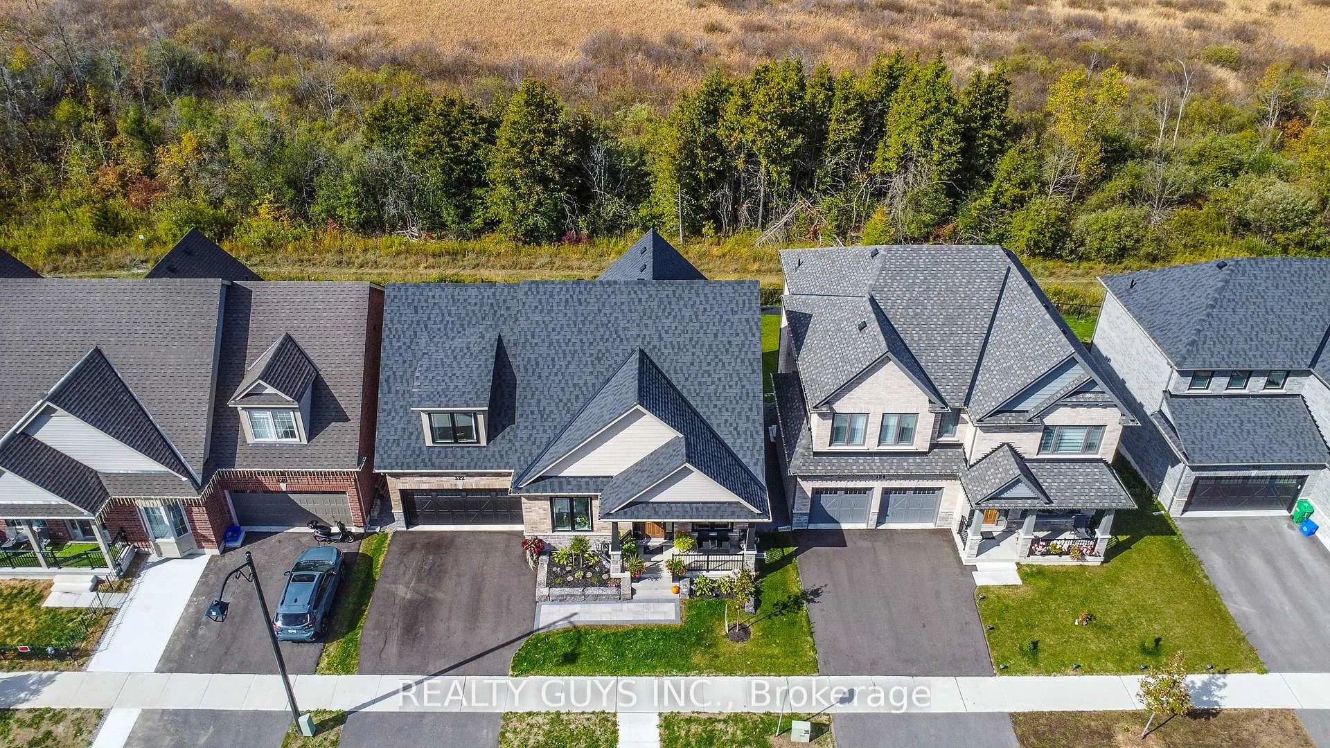 Photo 5 of 322 Cullen Trail, Peterborough, Northcrest Ward 5 — HOMEH