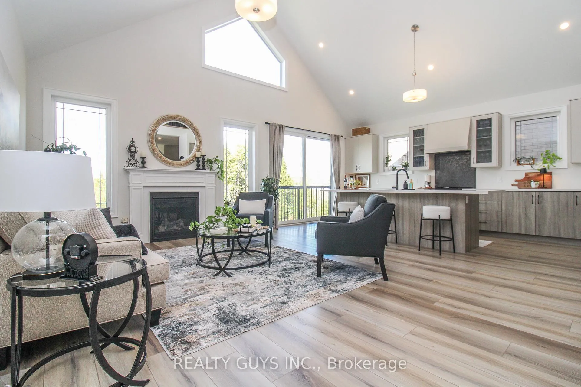Photo 9 of 322 Cullen Trail, Peterborough, Northcrest Ward 5 — HOMEH