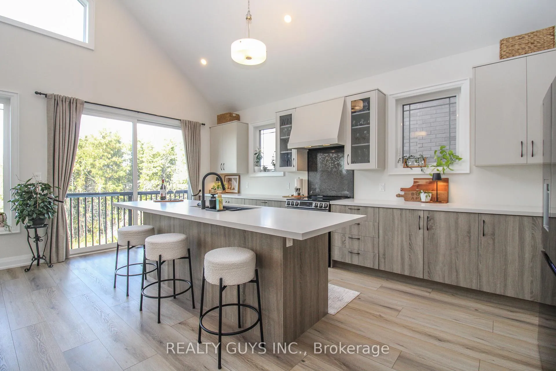 Photo 10 of 322 Cullen Trail, Peterborough, Northcrest Ward 5 — HOMEH