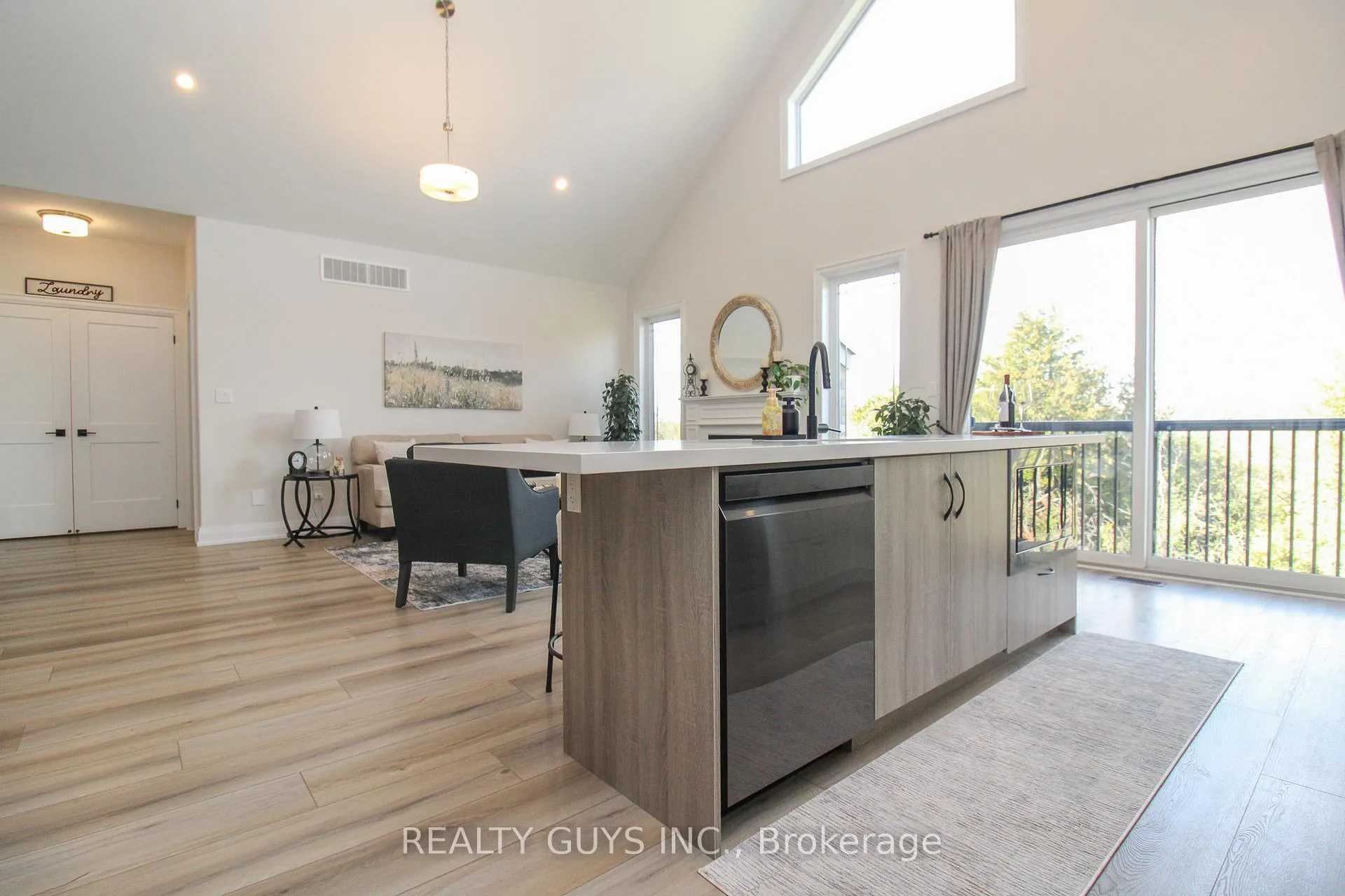 Photo 12 of 322 Cullen Trail, Peterborough, Northcrest Ward 5 — HOMEH
