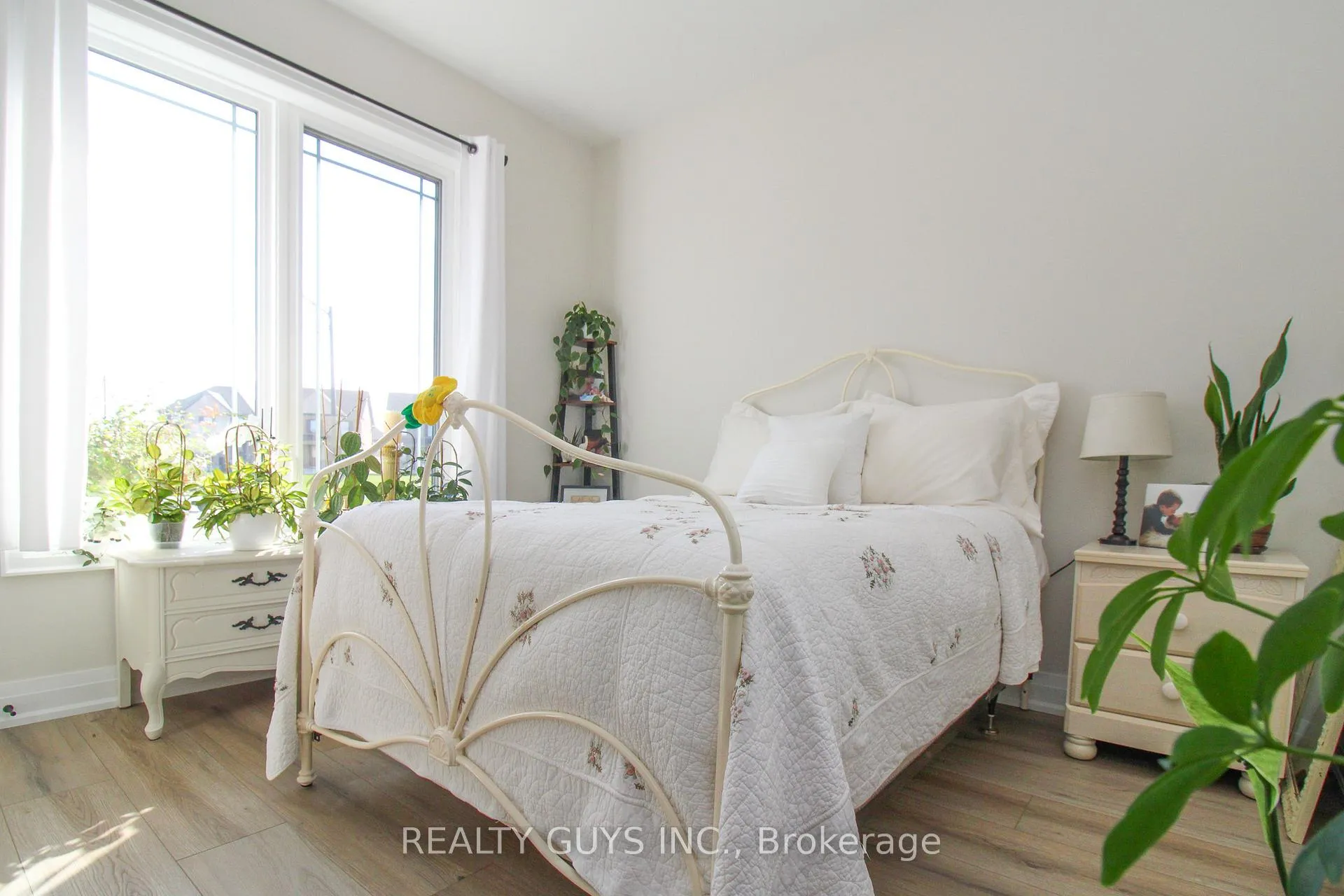 Photo 22 of 322 Cullen Trail, Peterborough, Northcrest Ward 5 — HOMEH