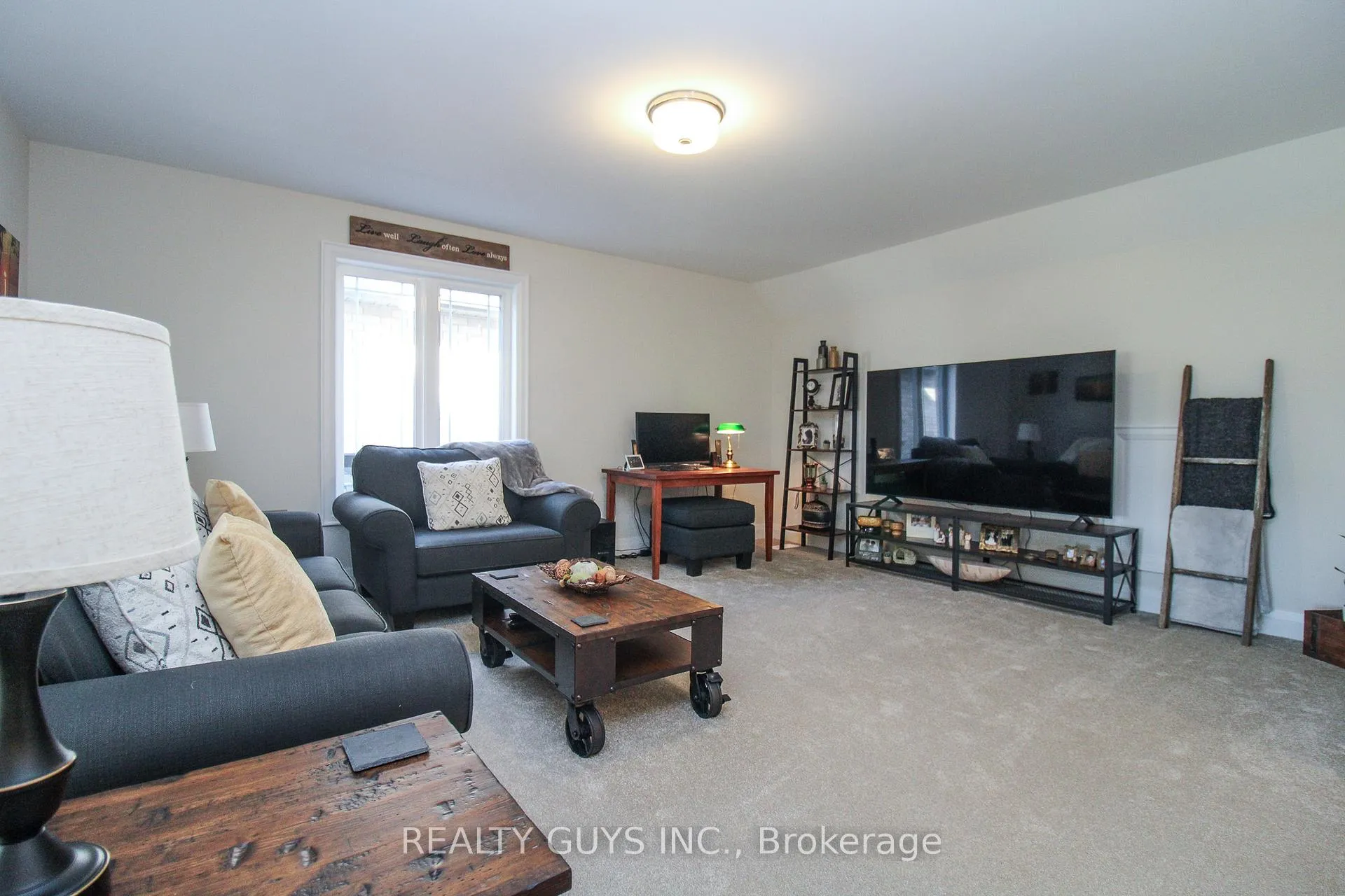 Photo 26 of 322 Cullen Trail, Peterborough, Northcrest Ward 5 — HOMEH