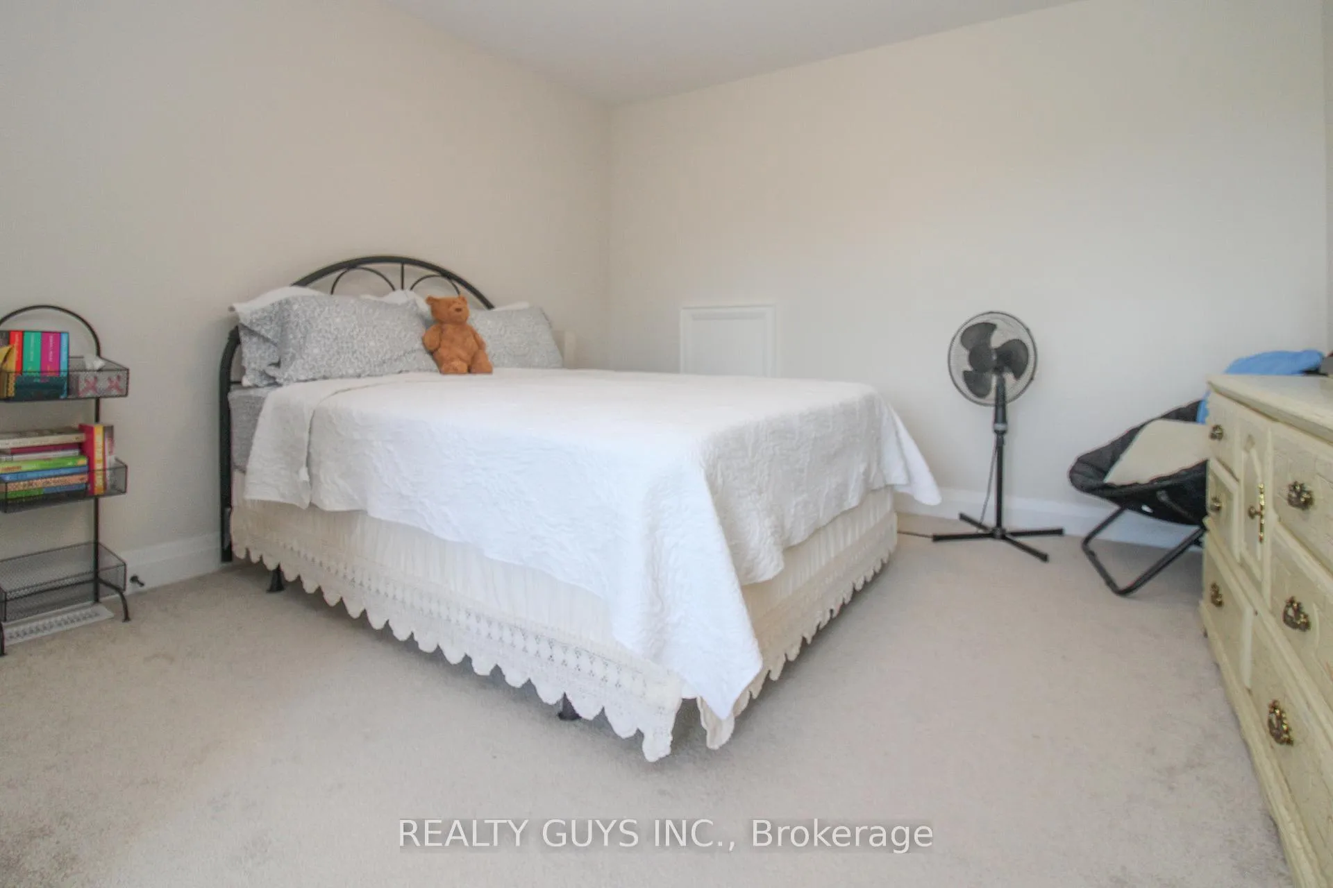 Photo 29 of 322 Cullen Trail, Peterborough, Northcrest Ward 5 — HOMEH