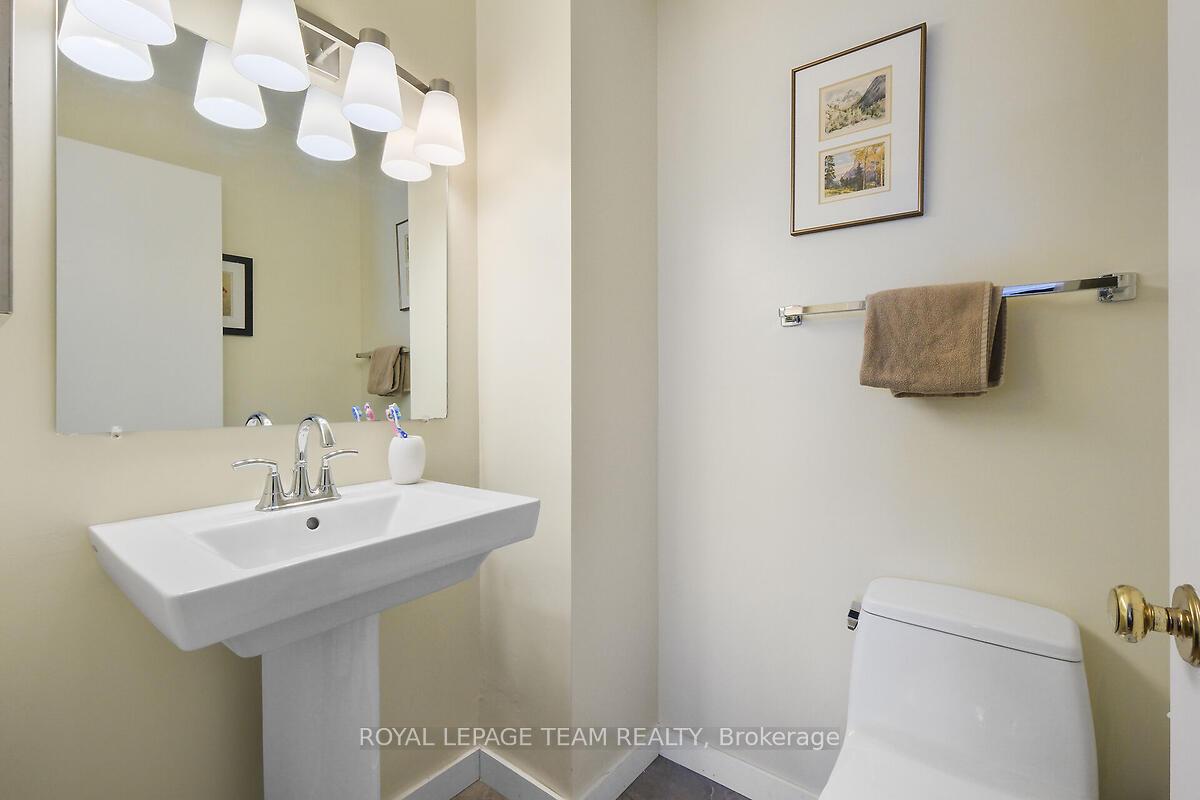 Photo 19 of 1765 Bromont Way, Ottawa, Chateauneuf — HOMEH