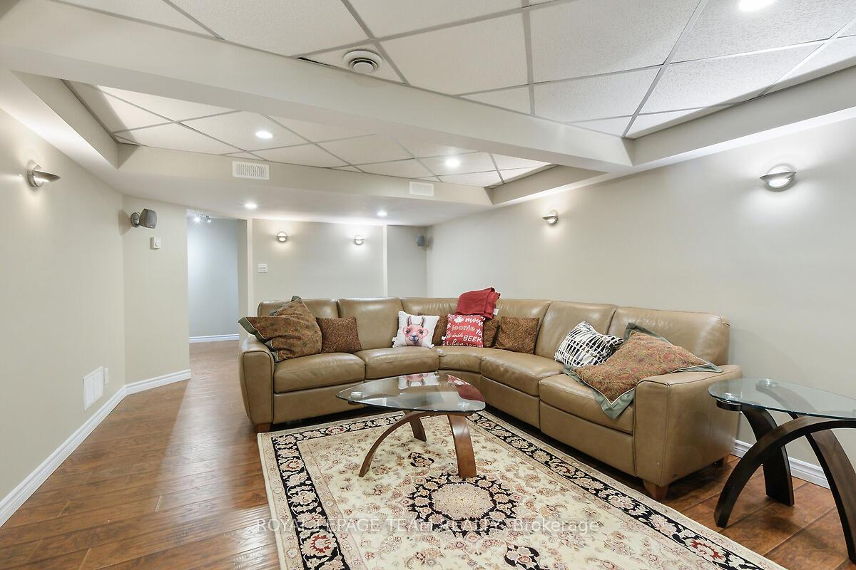 Photo 34 of 1765 Bromont Way, Ottawa, Chateauneuf — HOMEH