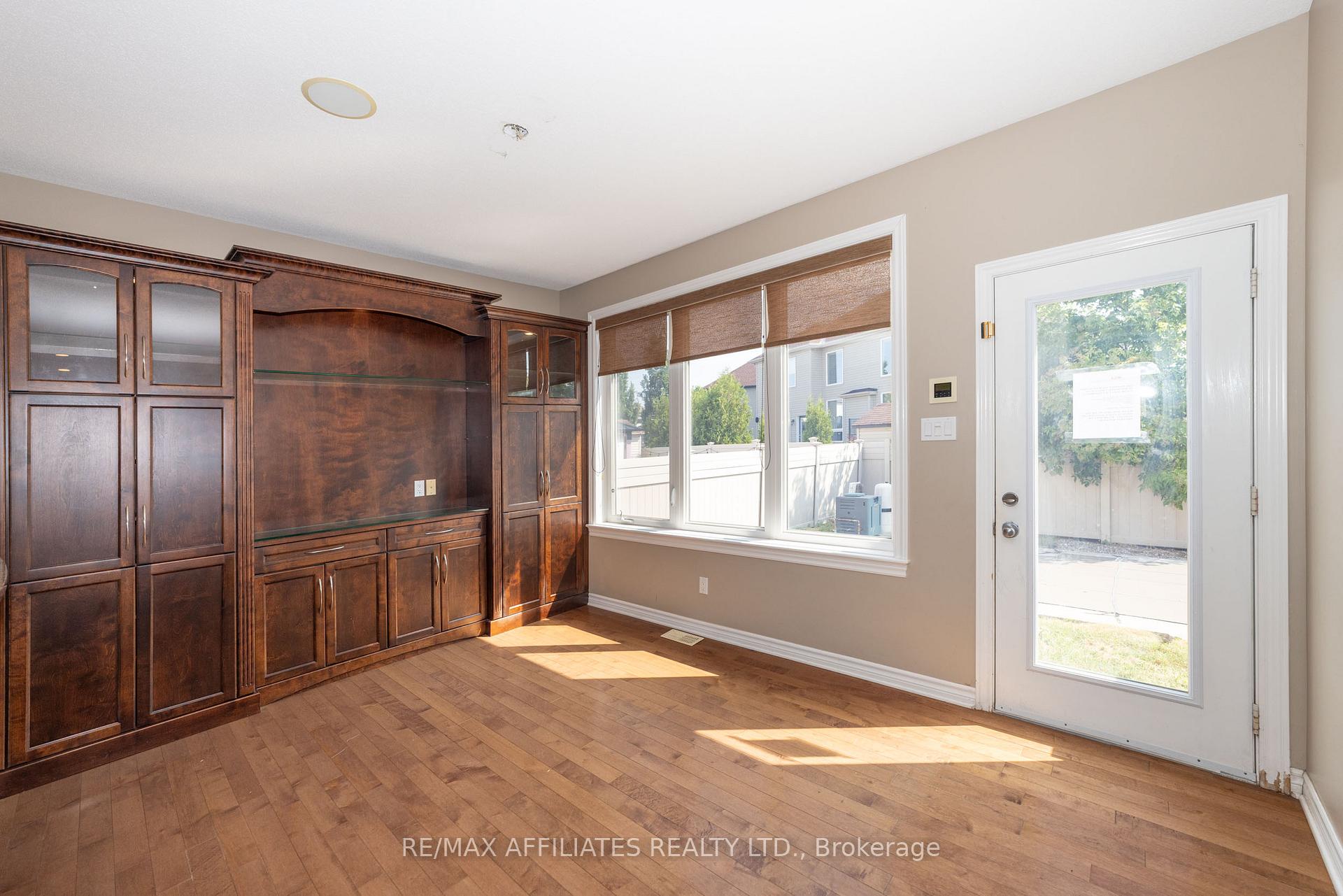 Photo 14 of 994 Fieldfair Way, Ottawa, Notting Hill/Summerside — HOMEH