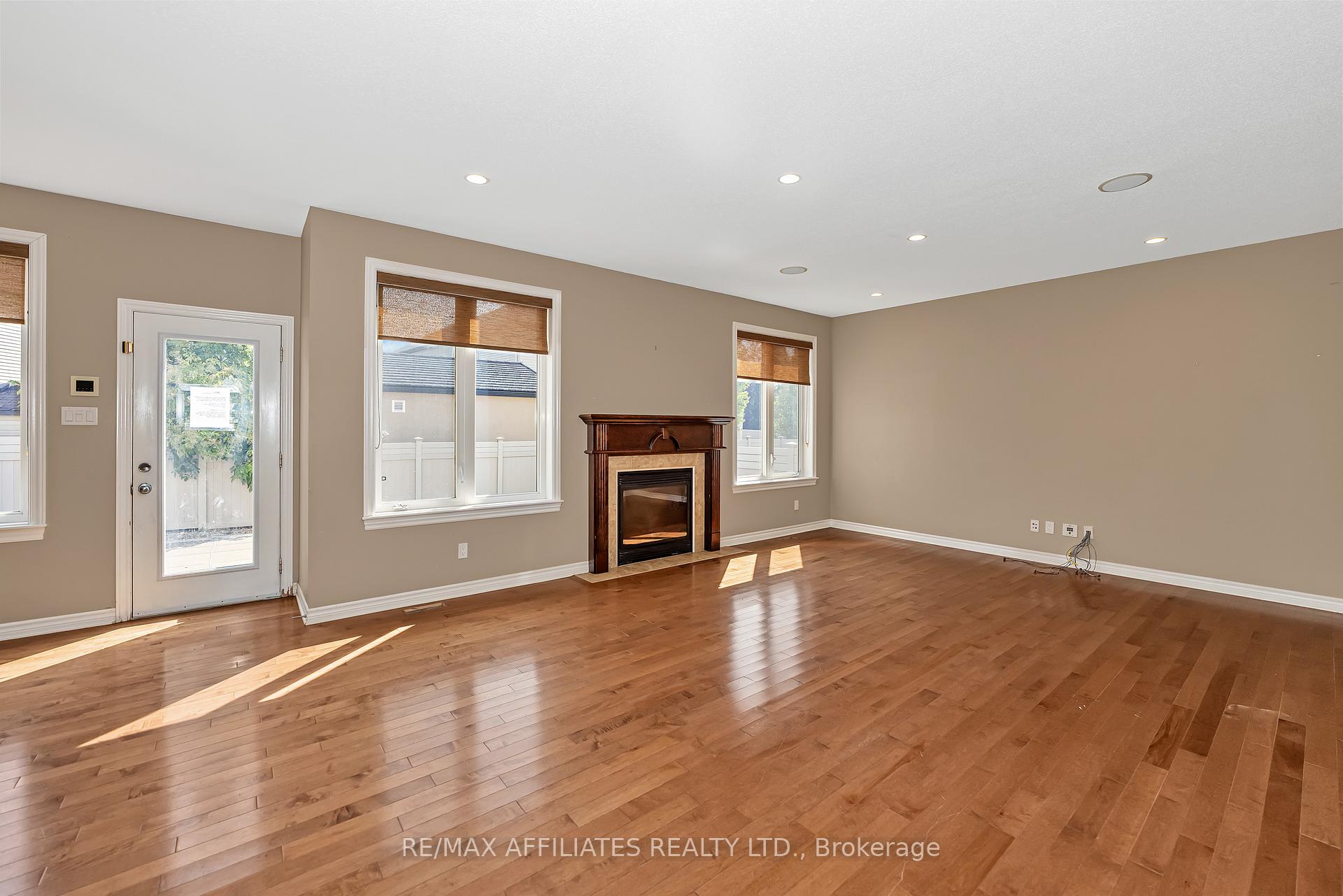 Photo 17 of 994 Fieldfair Way, Ottawa, Notting Hill/Summerside — HOMEH