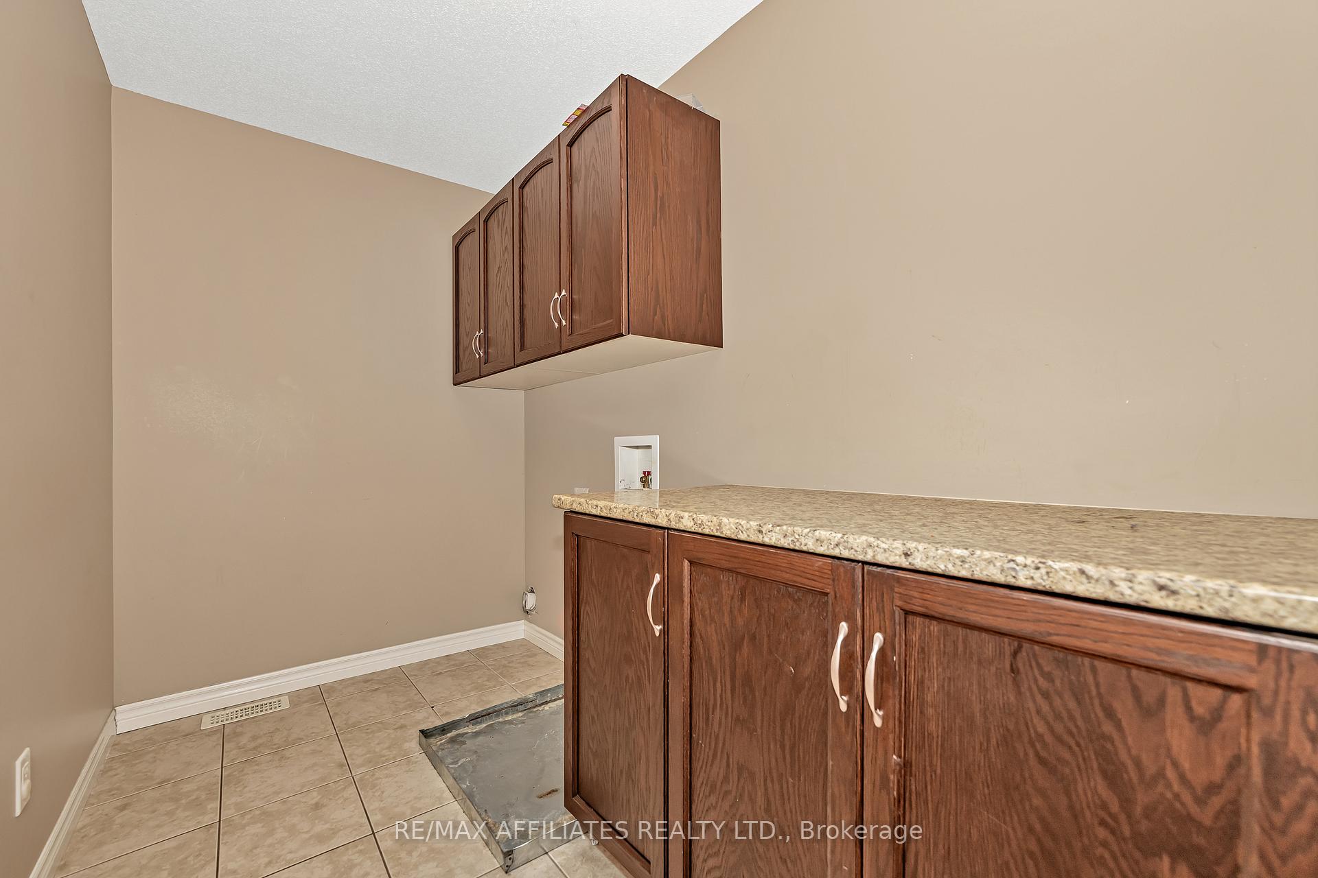 Photo 35 of 994 Fieldfair Way, Ottawa, Notting Hill/Summerside — HOMEH