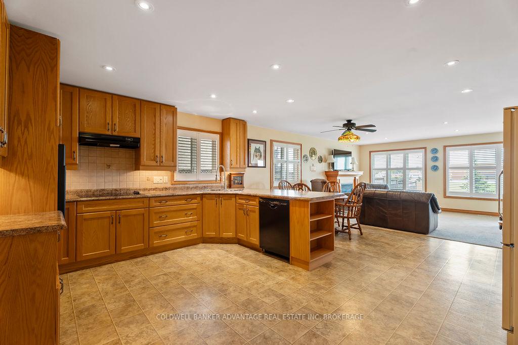 Photo 8 of 7188 St Michael Avenue, Niagara Falls, Forestview — HOMEH