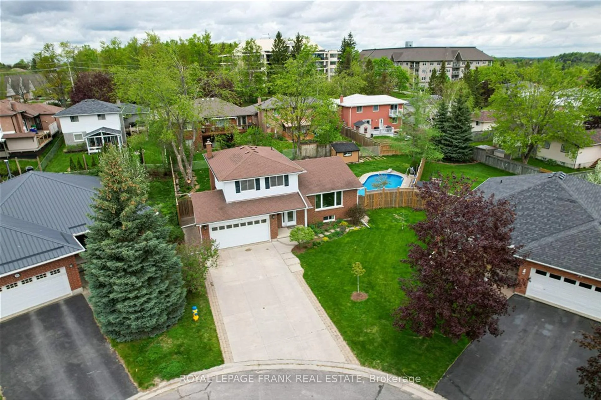 Photo 3 of 38 Clearview Court, Peterborough, Monaghan Ward 2 — HOMEH