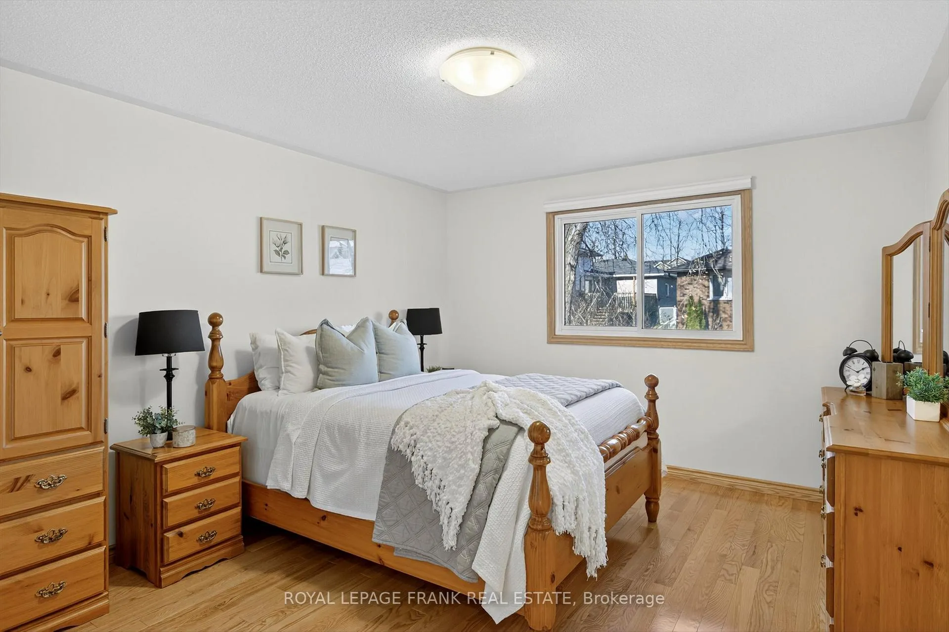 Photo 20 of 38 Clearview Court, Peterborough, Monaghan Ward 2 — HOMEH