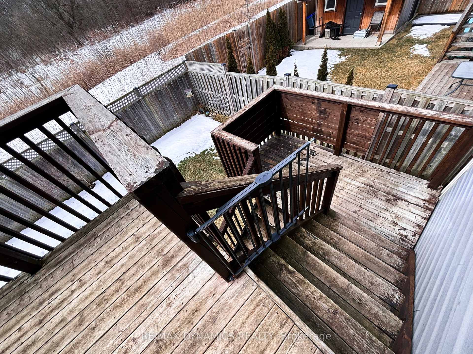 Photo 13 of 8779 Dogwood Crescent, Niagara Falls, Brown — HOMEH