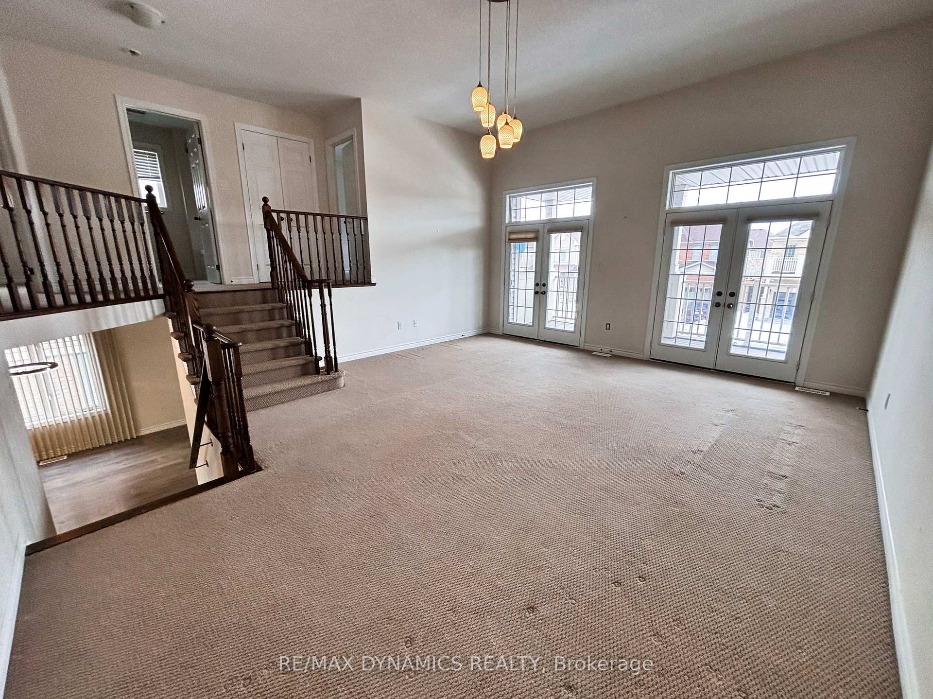 Photo 15 of 8779 Dogwood Crescent, Niagara Falls, Brown — HOMEH