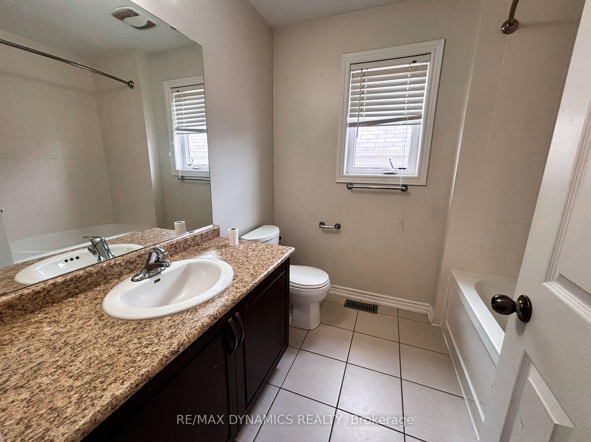 Photo 17 of 8779 Dogwood Crescent, Niagara Falls, Brown — HOMEH