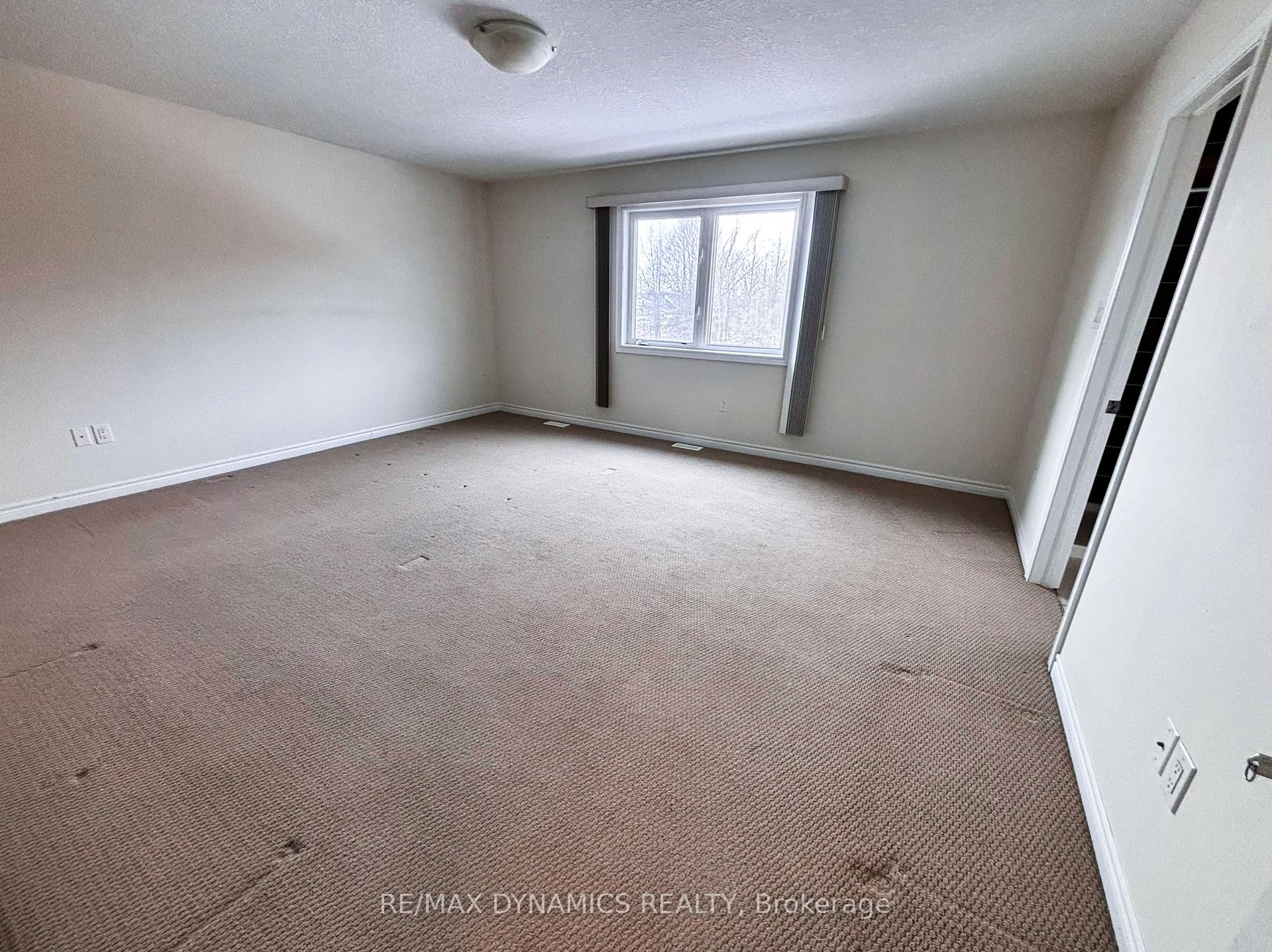 Photo 21 of 8779 Dogwood Crescent, Niagara Falls, Brown — HOMEH