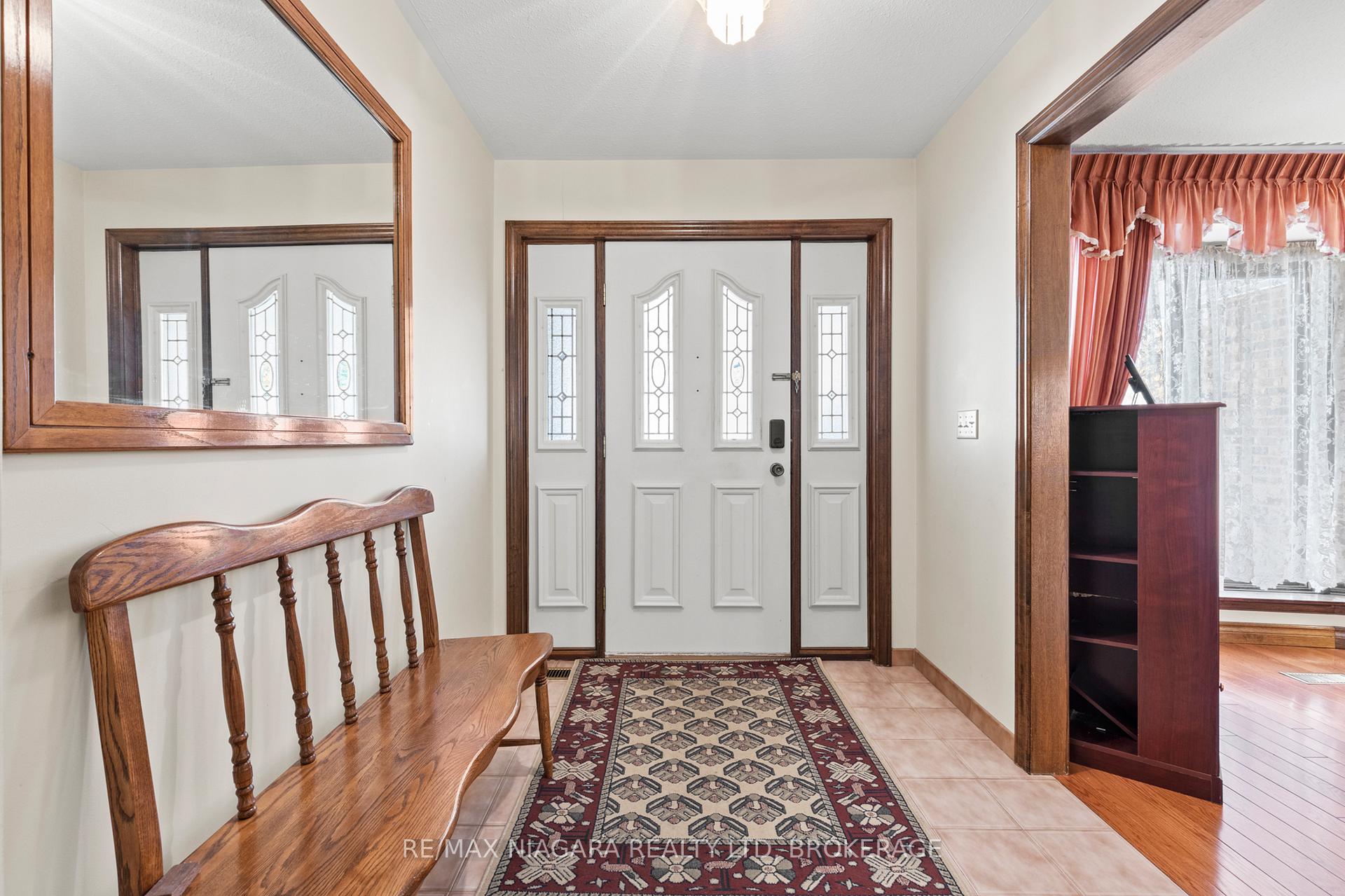 Photo 5 of 142 Welland Road, Pelham, Fonthill — HOMEH