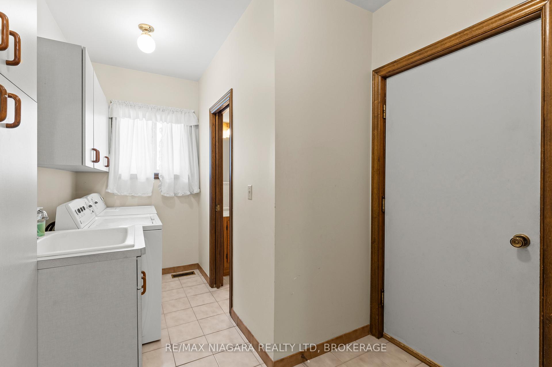 Photo 24 of 142 Welland Road, Pelham, Fonthill — HOMEH