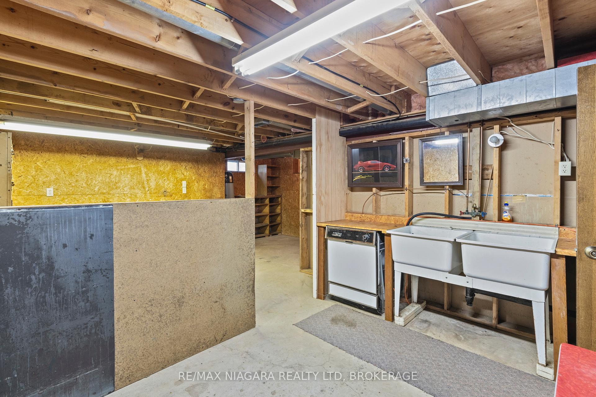 Photo 35 of 142 Welland Road, Pelham, Fonthill — HOMEH
