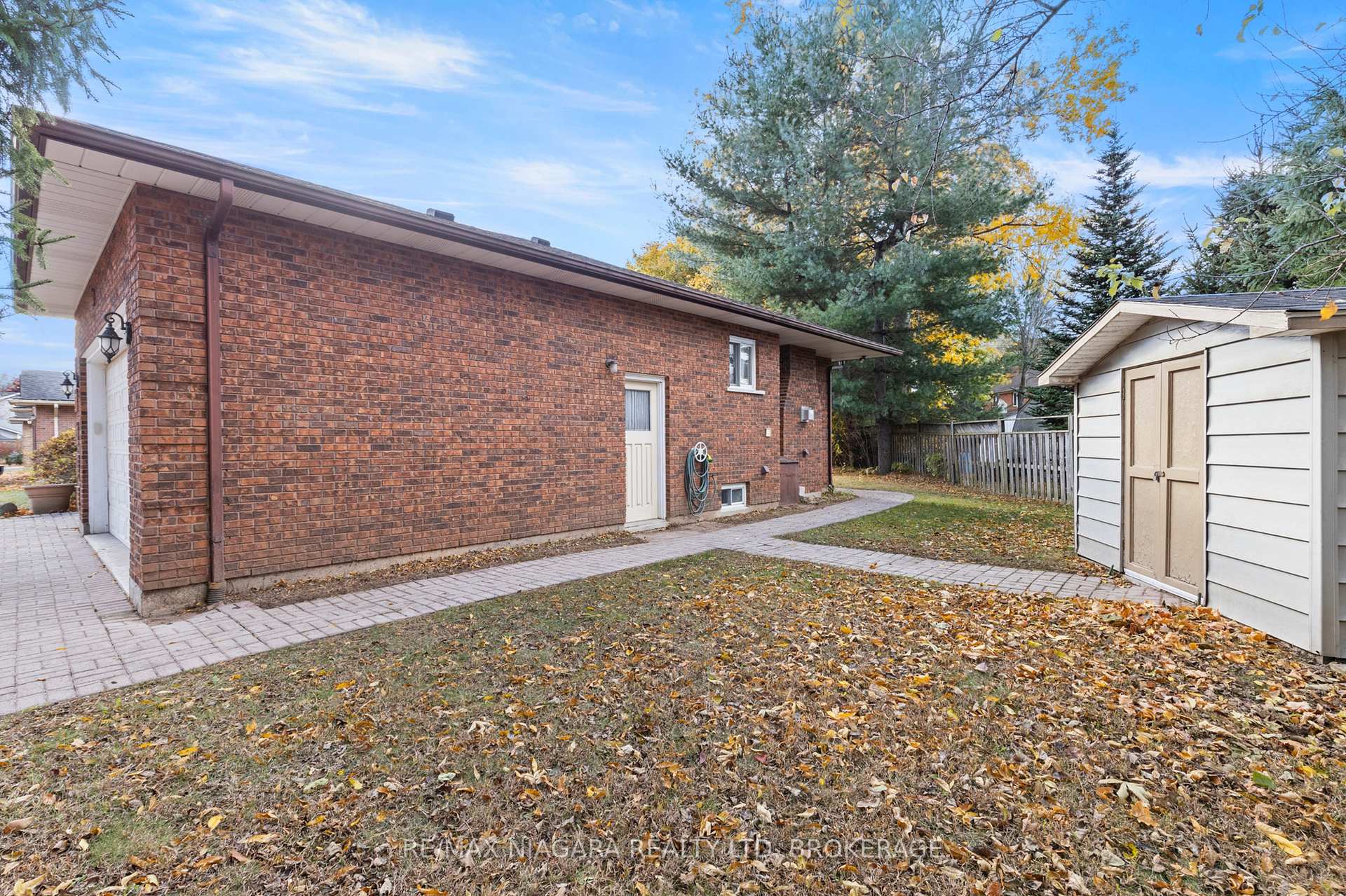 Photo 37 of 142 Welland Road, Pelham, Fonthill — HOMEH