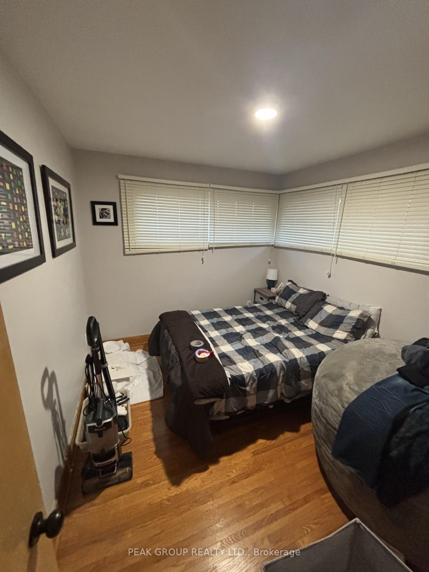 Photo 4 of 4945 Shirley Avenue, Niagara Falls, Cherrywood — HOMEH