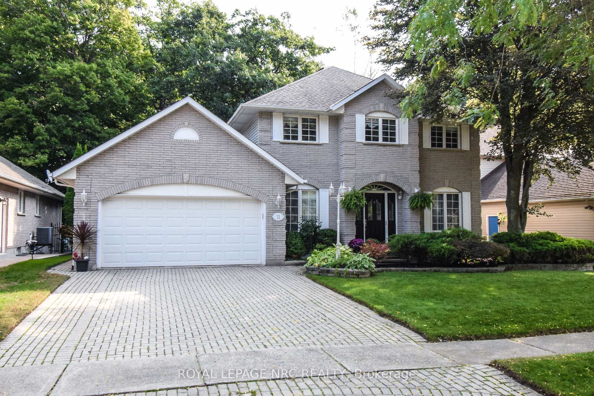 Photo 1 of 11 Milburn Drive, Pelham, Fonthill — HOMEH