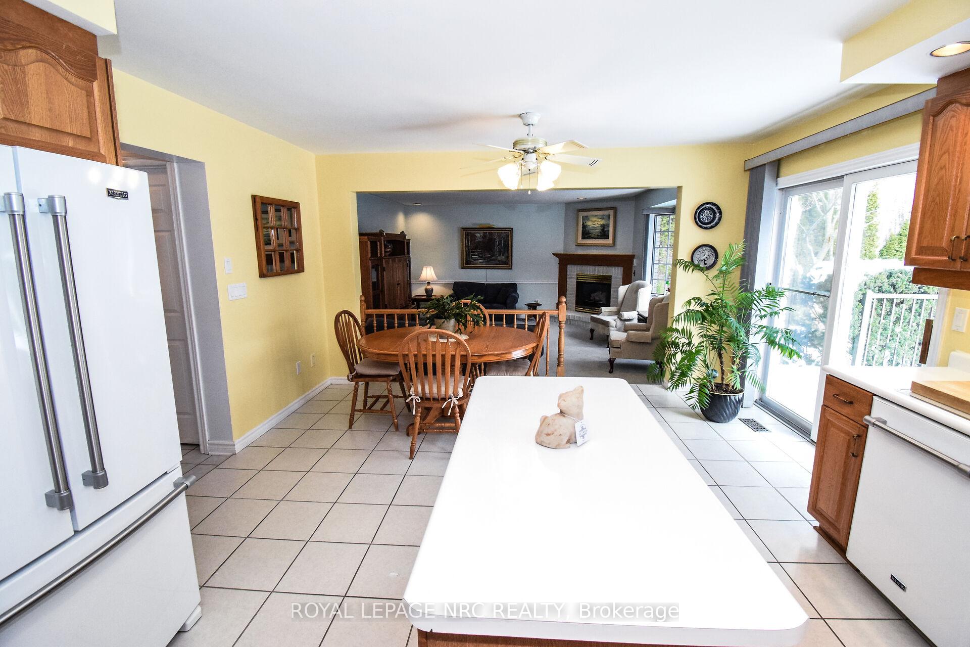 Photo 17 of 11 Milburn Drive, Pelham, Fonthill — HOMEH