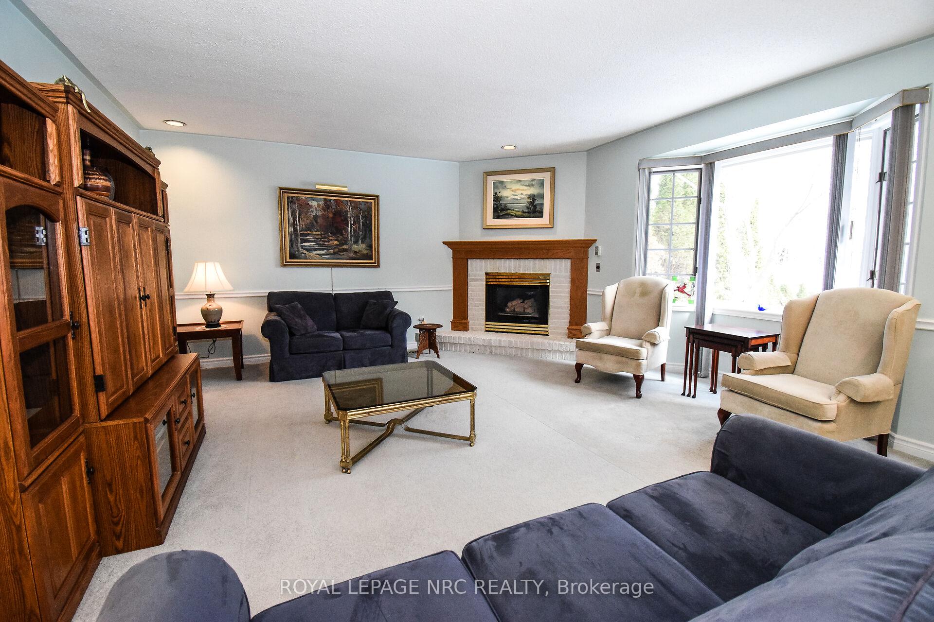 Photo 24 of 11 Milburn Drive, Pelham, Fonthill — HOMEH