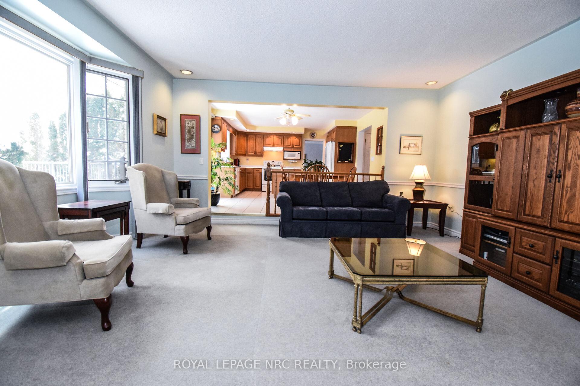 Photo 26 of 11 Milburn Drive, Pelham, Fonthill — HOMEH