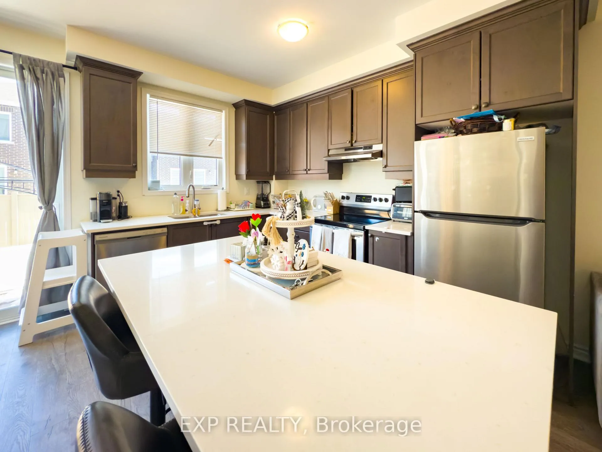 Photo 9 of 888 Sumac Crescent, Milton, Cobban — HOMEH