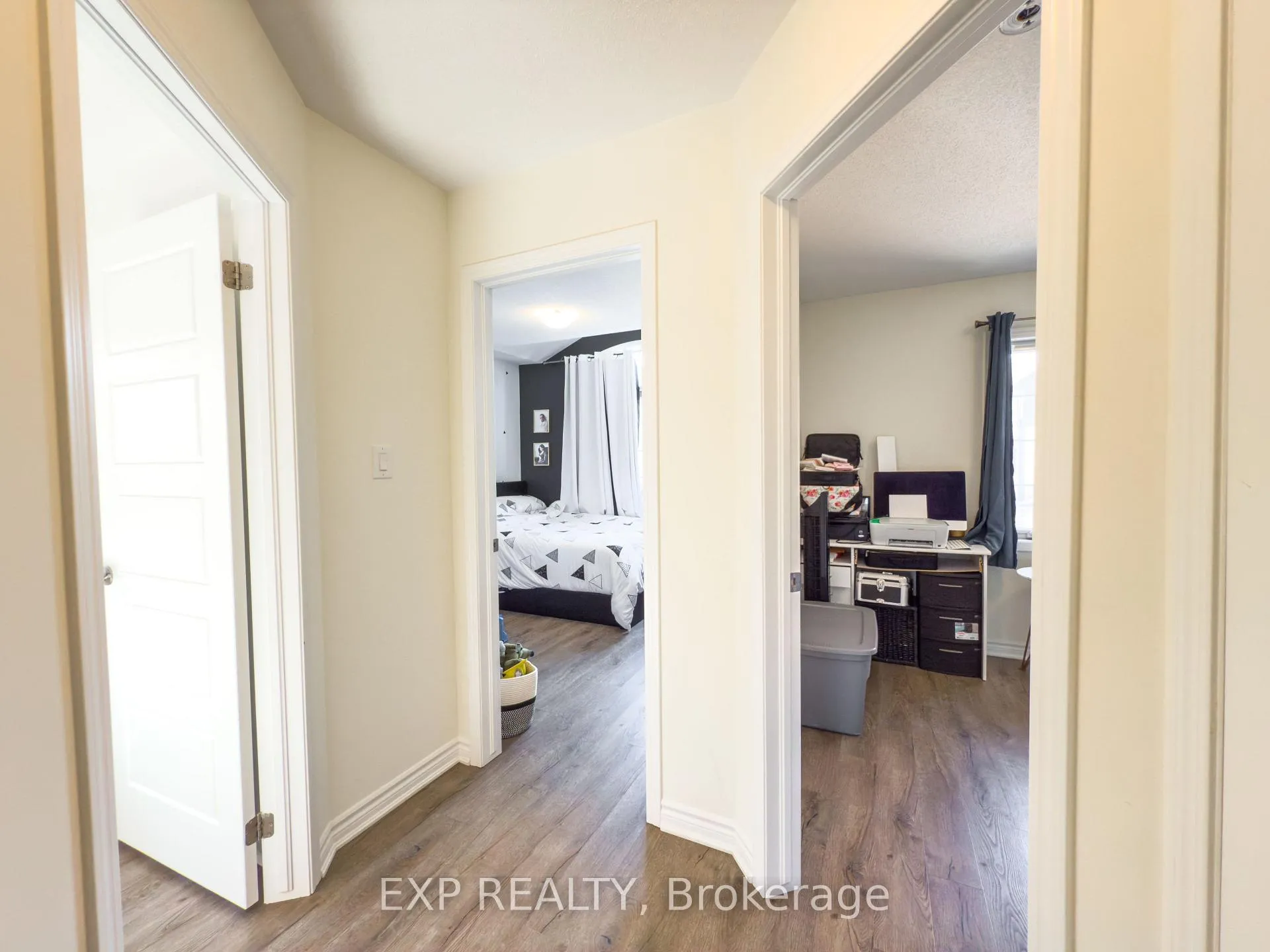 Photo 25 of 888 Sumac Crescent, Milton, Cobban — HOMEH