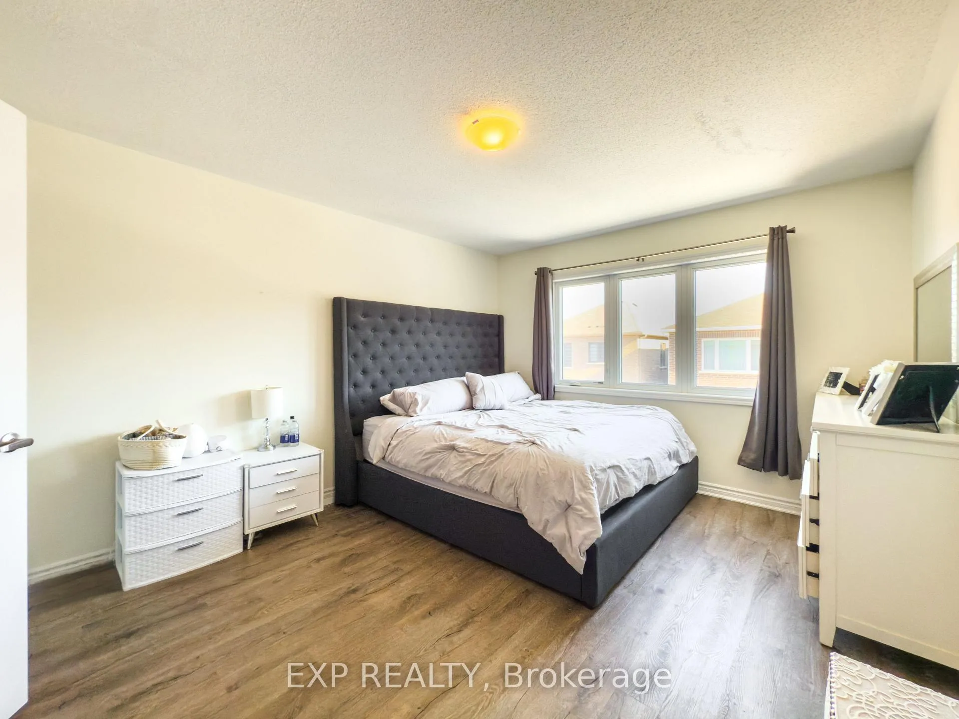 Photo 32 of 888 Sumac Crescent, Milton, Cobban — HOMEH
