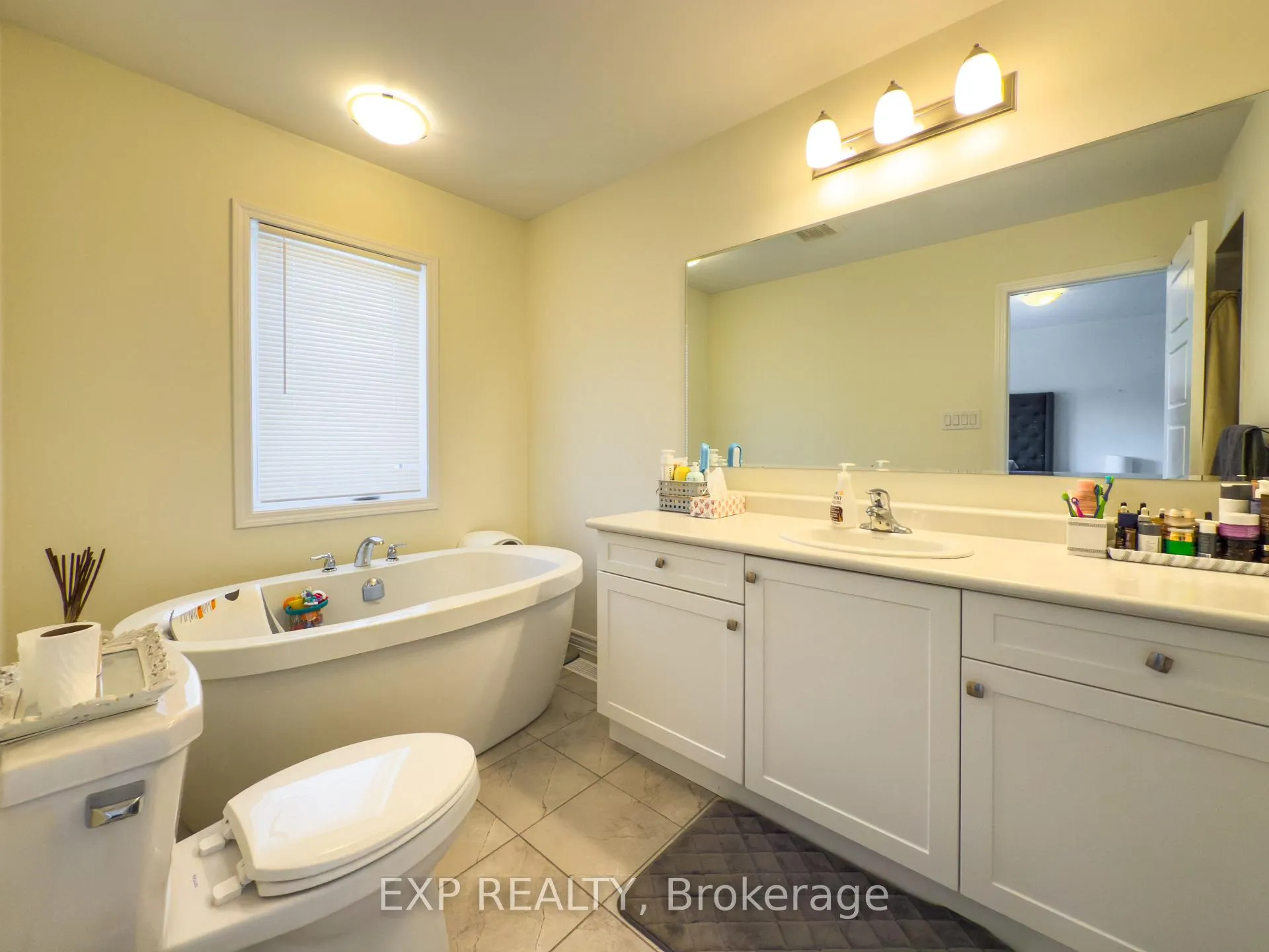Photo 34 of 888 Sumac Crescent, Milton, Cobban — HOMEH