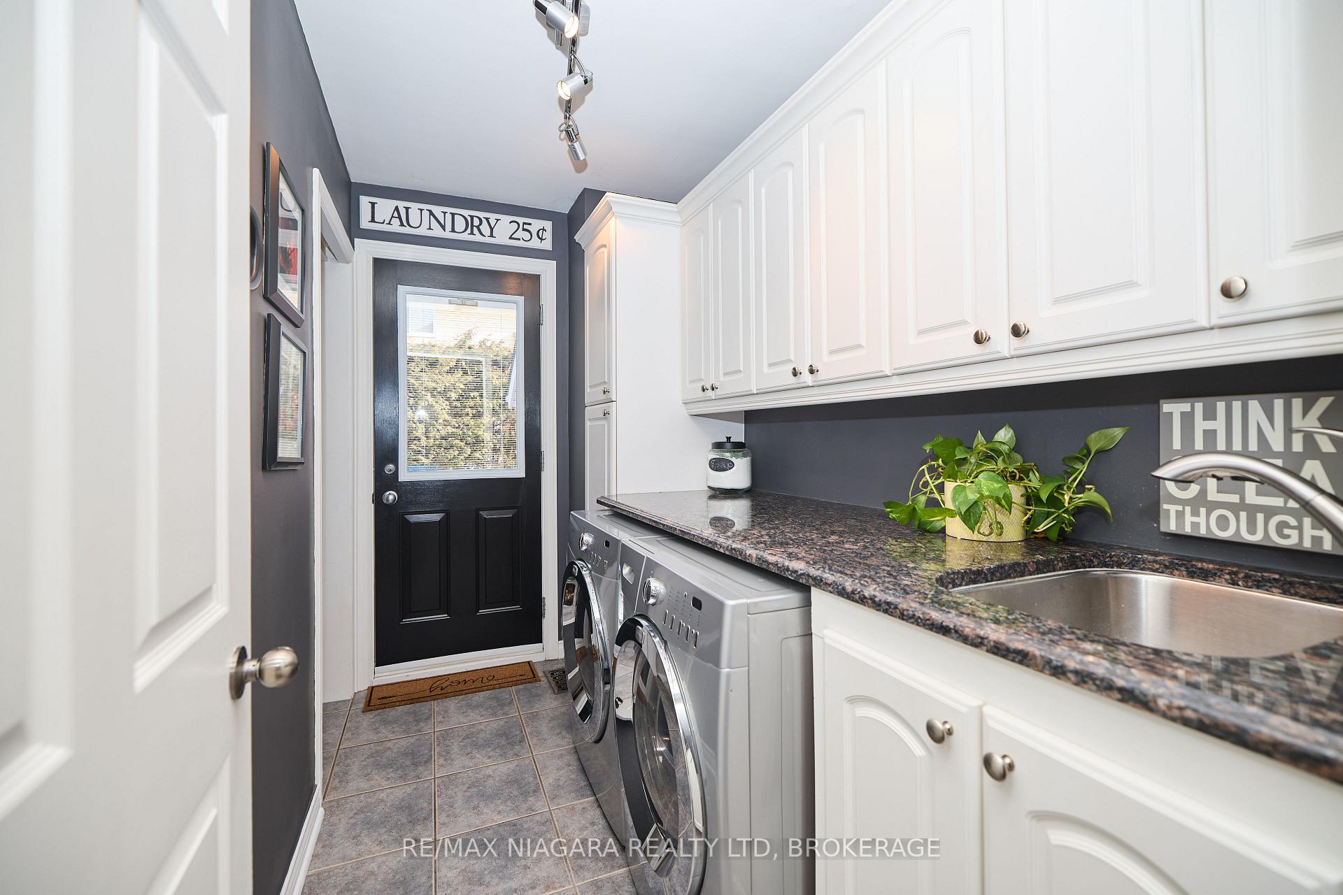 Photo 15 of 70 Millbridge Crescent, Pelham, Fonthill — HOMEH