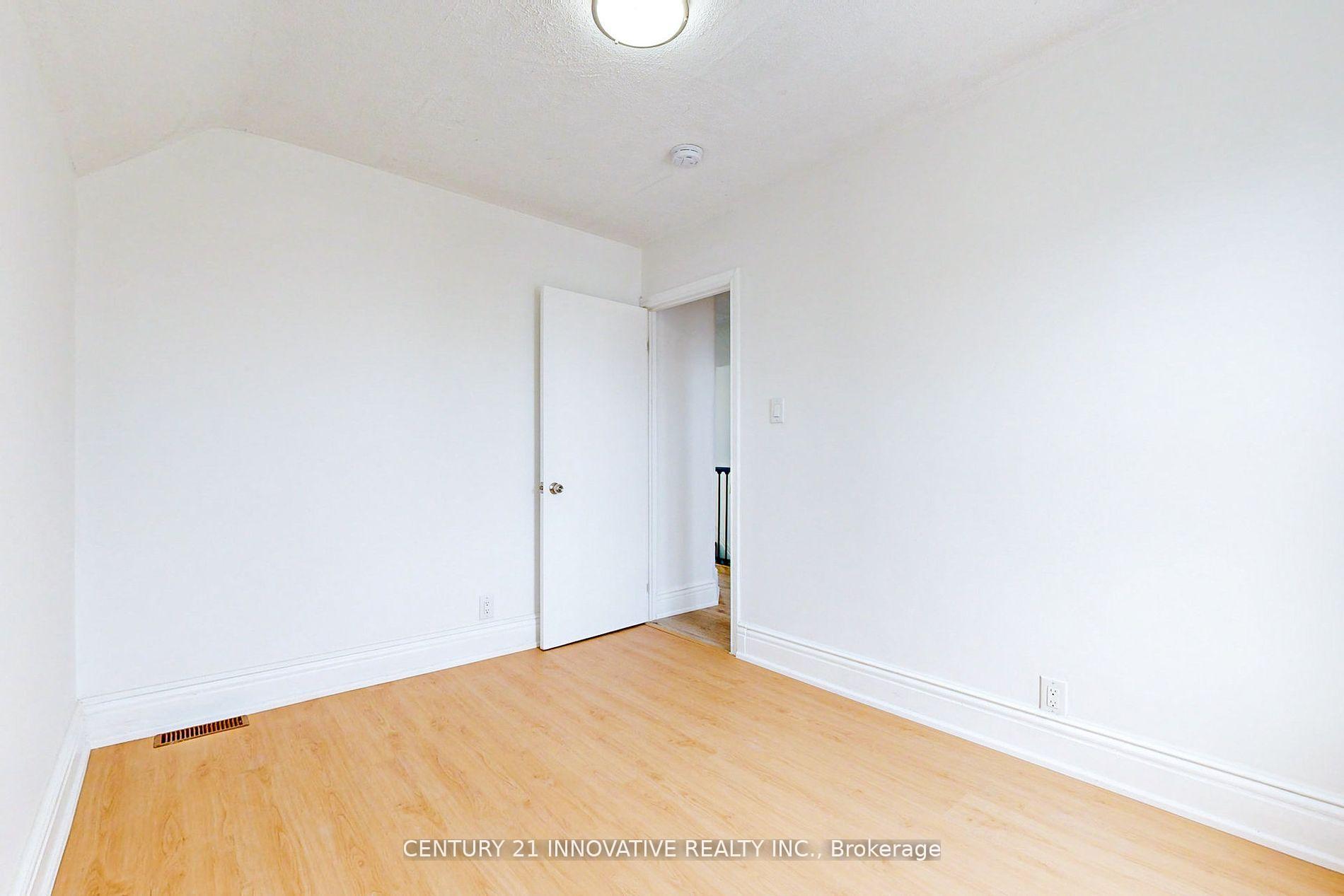 Photo 26 of 57 Olive Avenue, Peterborough, Town Ward 3 — HOMEH