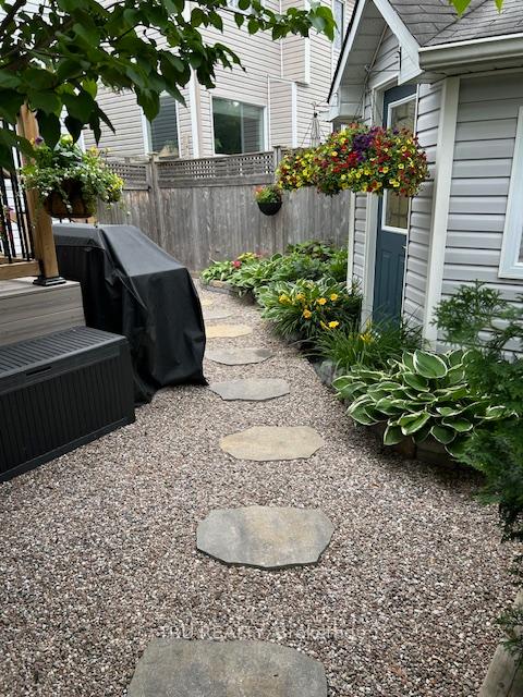 Photo 31 of 5928 Pineglade Crescent, Ottawa, Chapel Hill South - Orleans Village — HOMEH