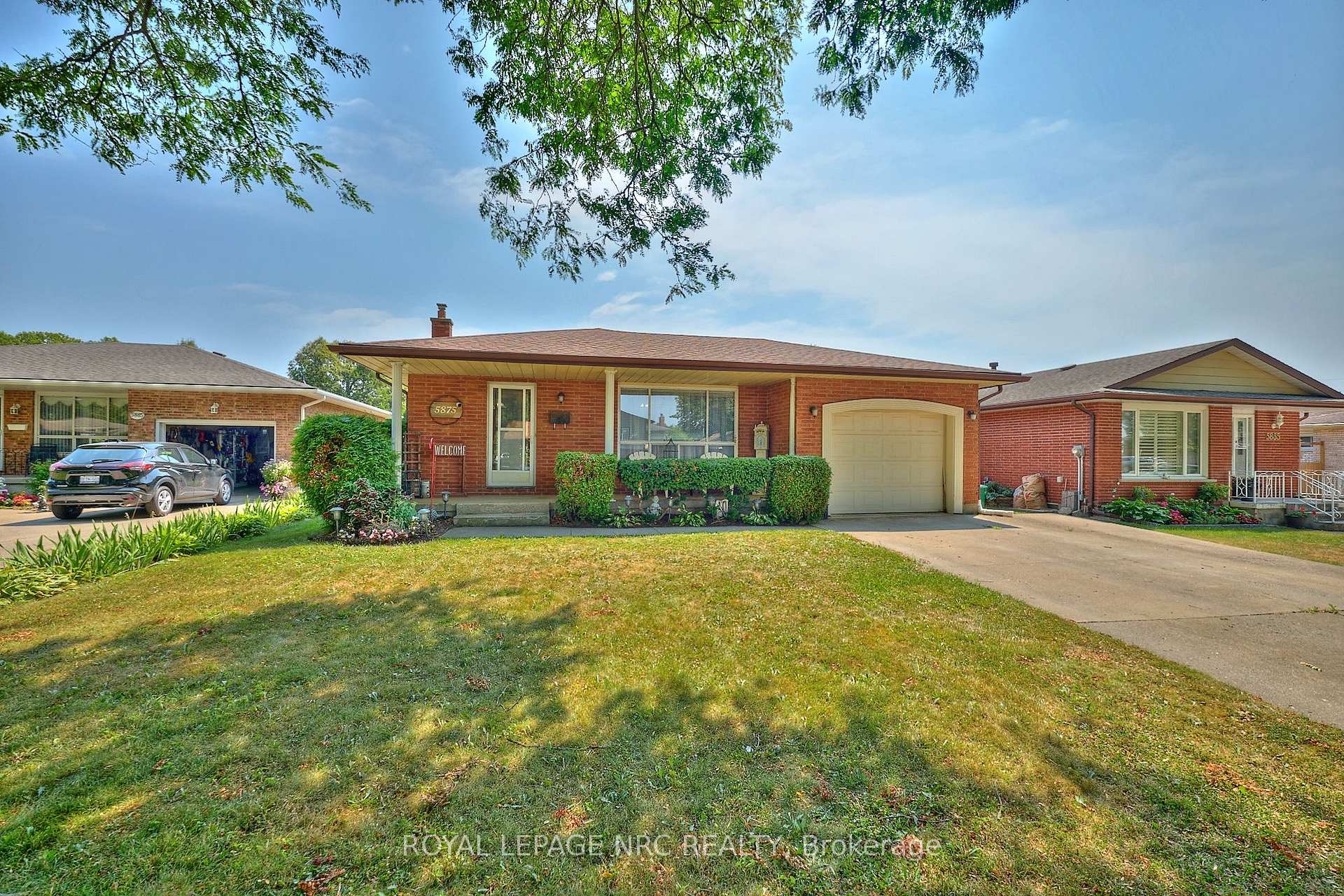 Photo 2 of 5875 St. Anthony Crescent, Niagara Falls, Church's Lane — HOMEH