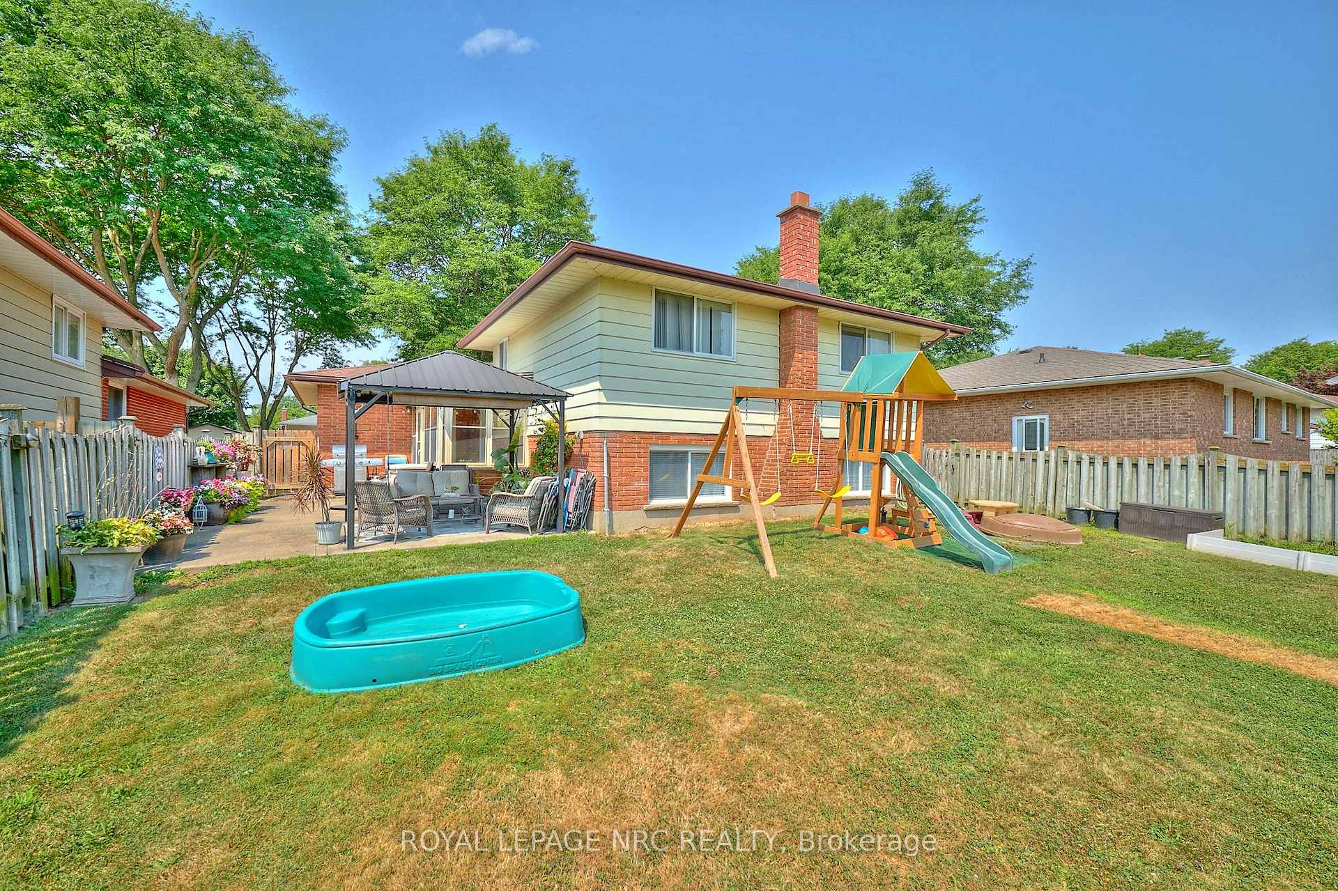 Photo 6 of 5875 St. Anthony Crescent, Niagara Falls, Church's Lane — HOMEH