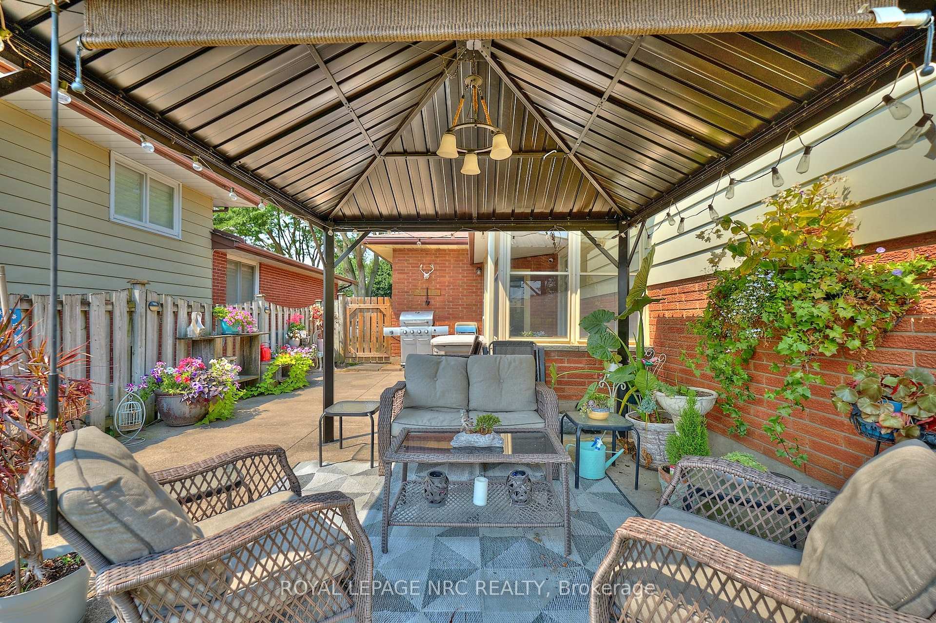 Photo 11 of 5875 St. Anthony Crescent, Niagara Falls, Church's Lane — HOMEH