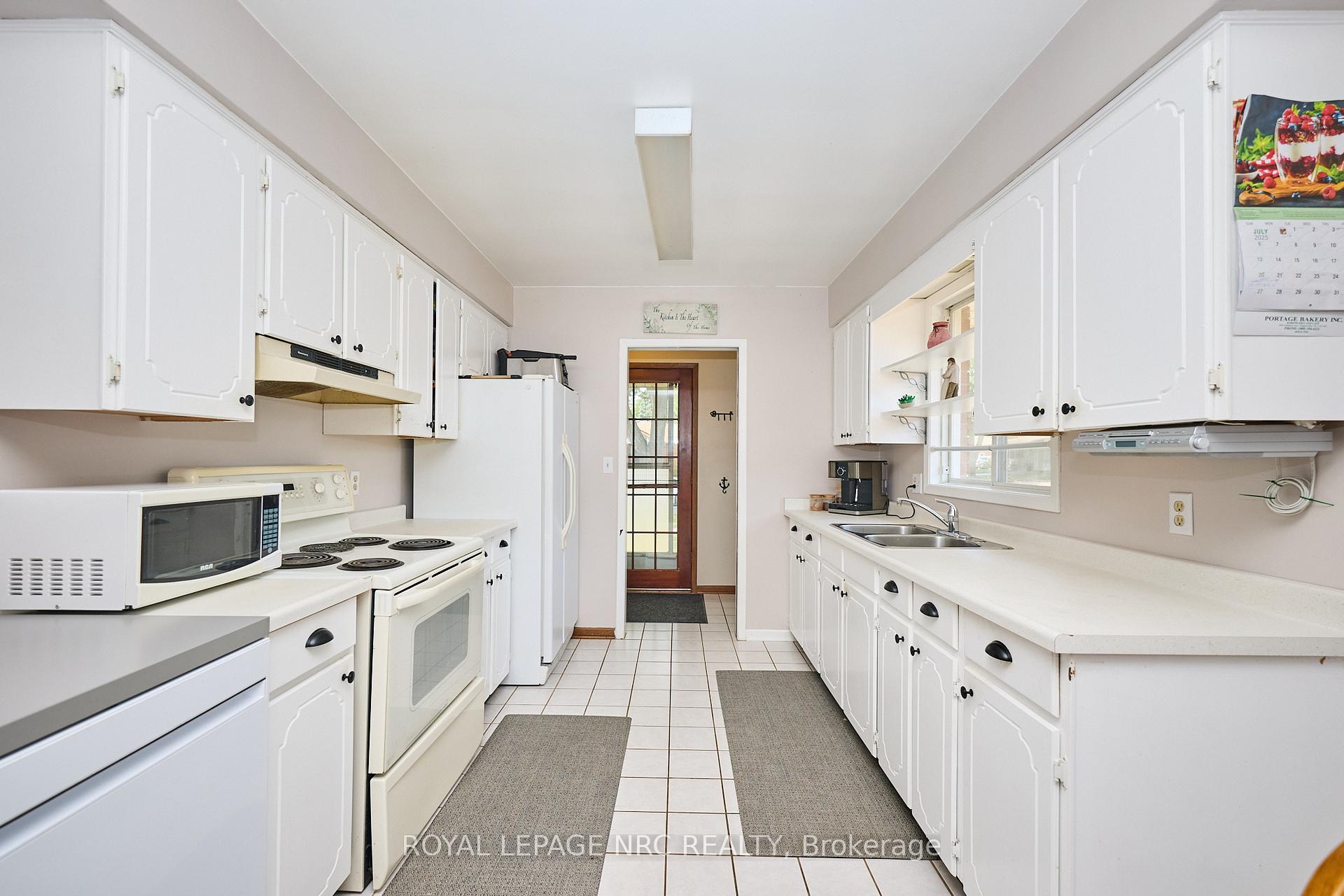 Photo 19 of 5875 St. Anthony Crescent, Niagara Falls, Church's Lane — HOMEH