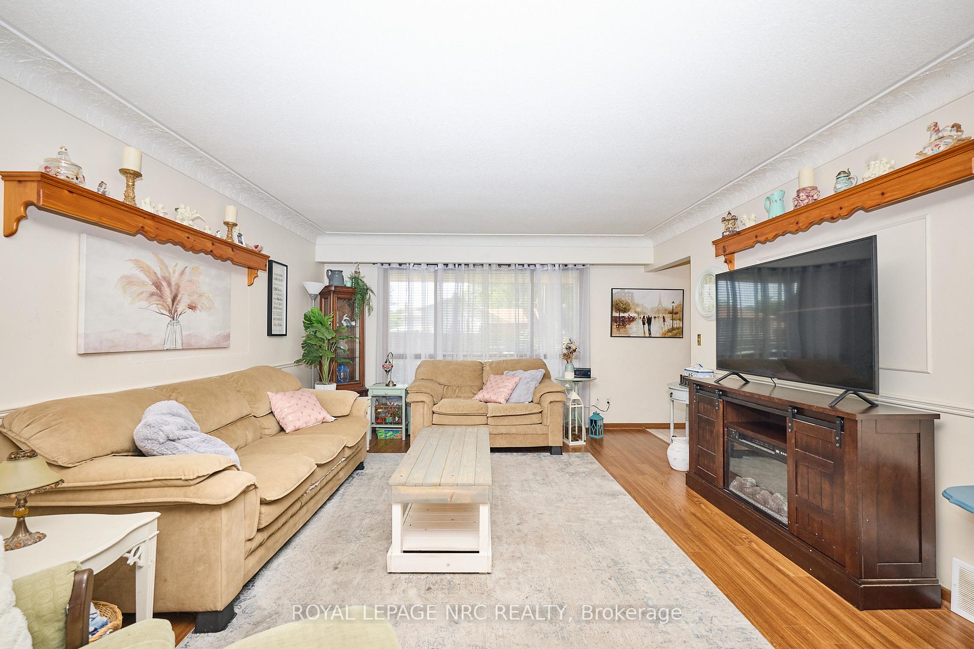 Photo 21 of 5875 St. Anthony Crescent, Niagara Falls, Church's Lane — HOMEH
