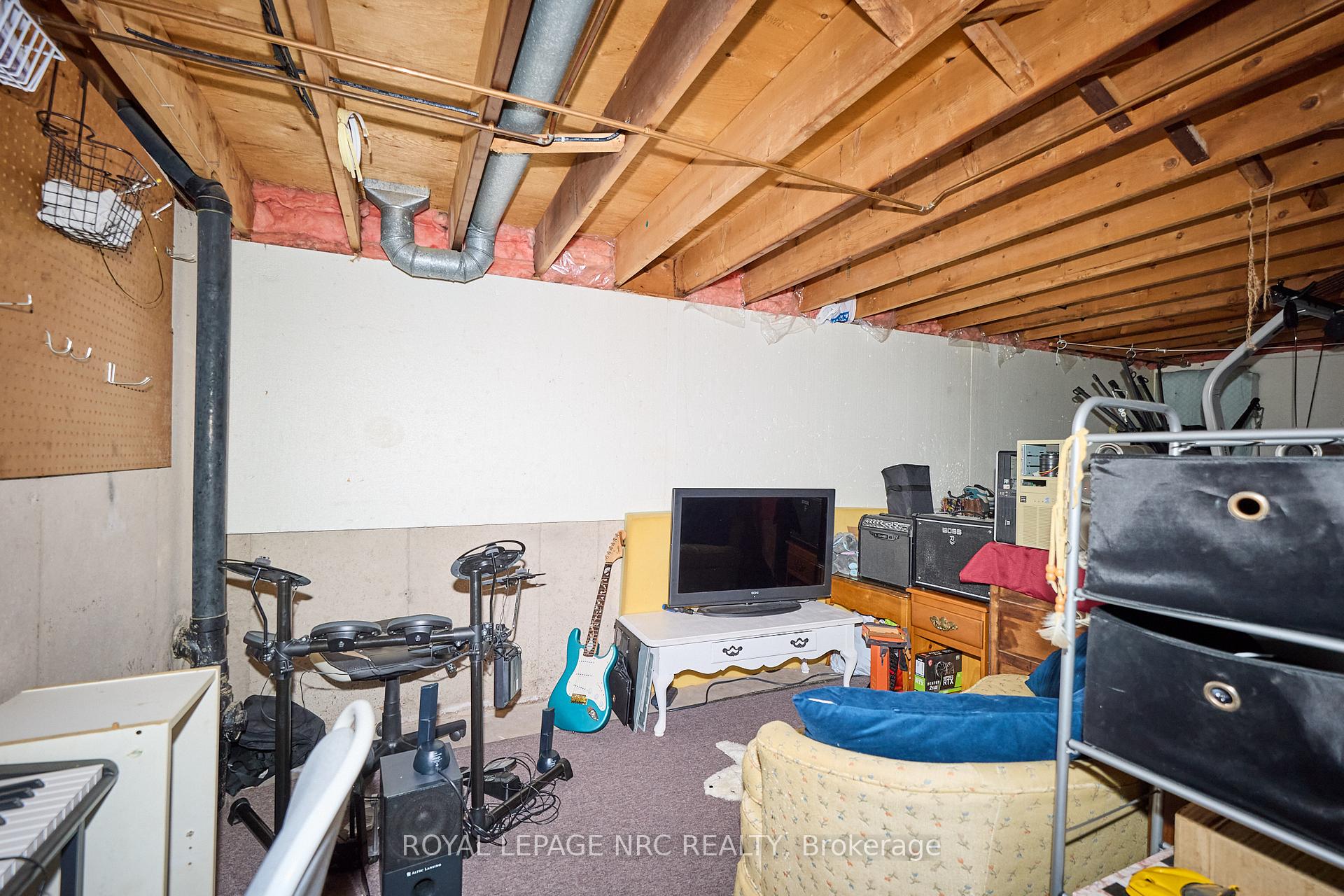 Photo 37 of 5875 St. Anthony Crescent, Niagara Falls, Church's Lane — HOMEH