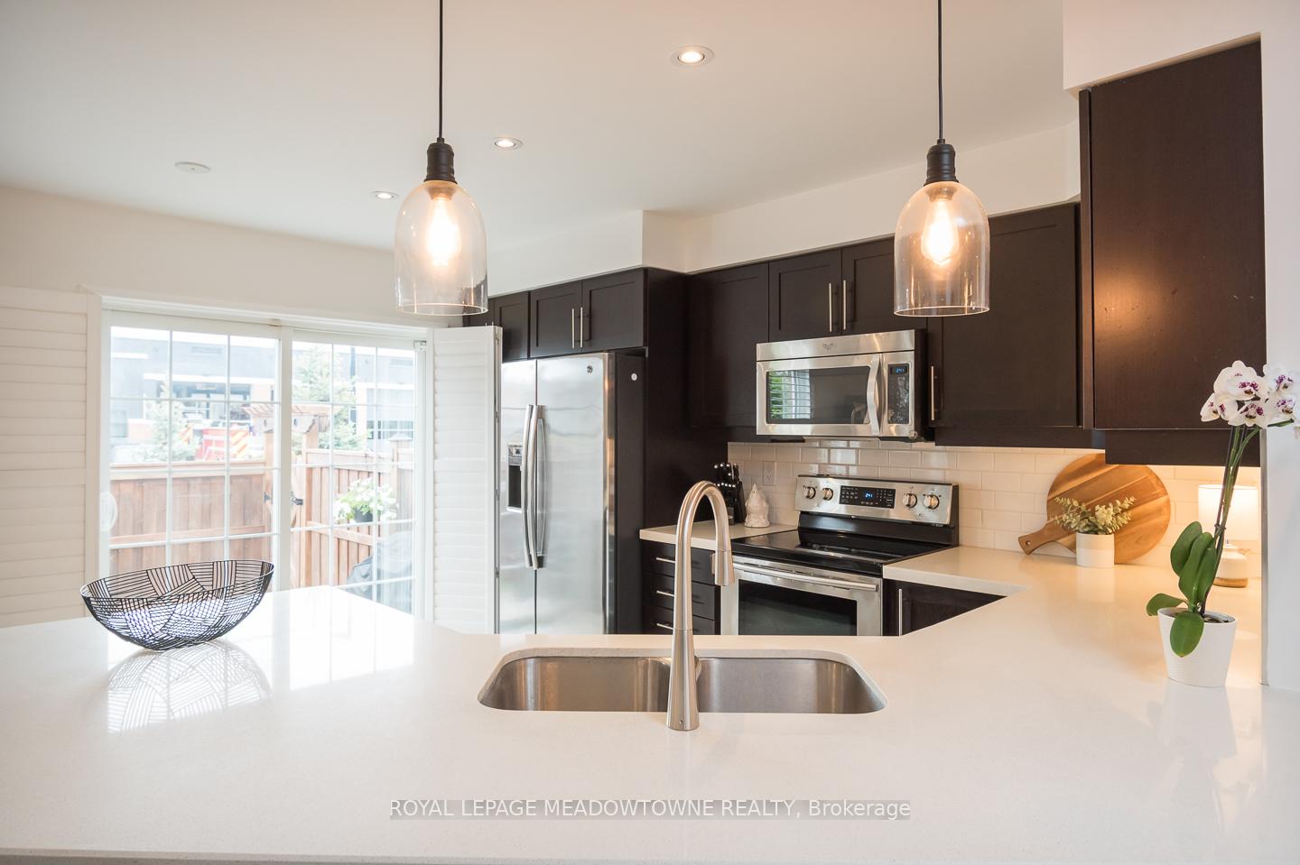 Photo 23 of 1065 Nadalin Heights, Milton, Willmott — HOMEH