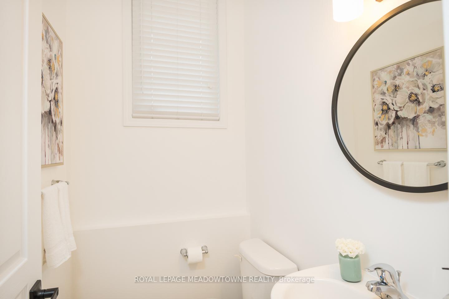 Photo 24 of 1065 Nadalin Heights, Milton, Willmott — HOMEH