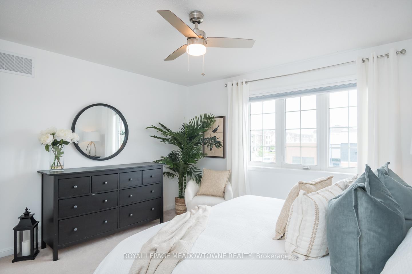 Photo 33 of 1065 Nadalin Heights, Milton, Willmott — HOMEH