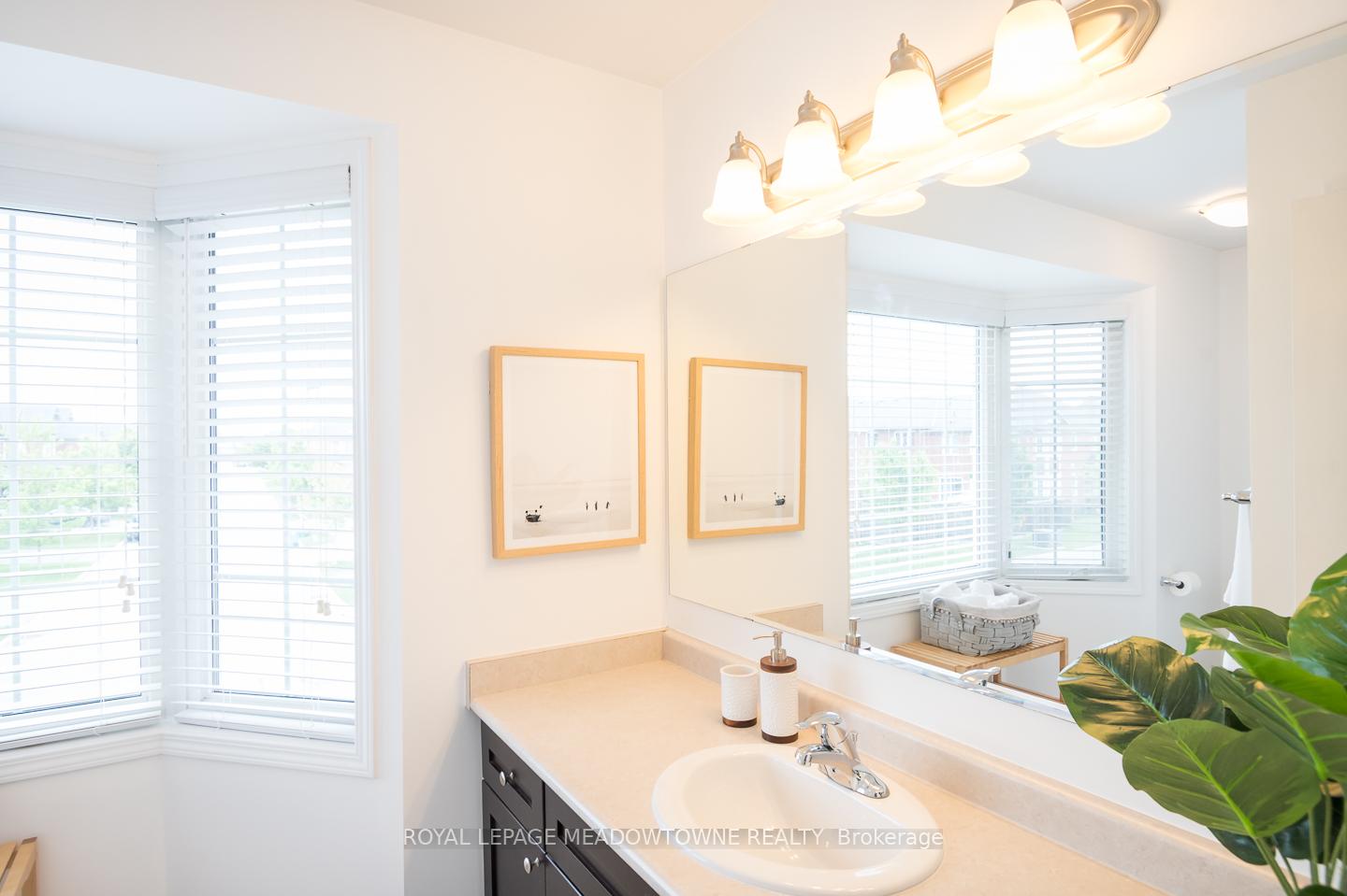 Photo 11 of 1065 Nadalin Heights, Milton, Willmott — HOMEH