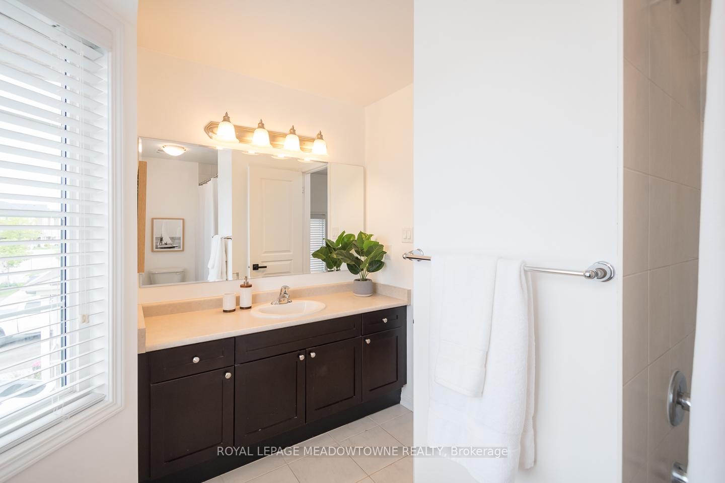 Photo 26 of 1065 Nadalin Heights, Milton, Willmott — HOMEH