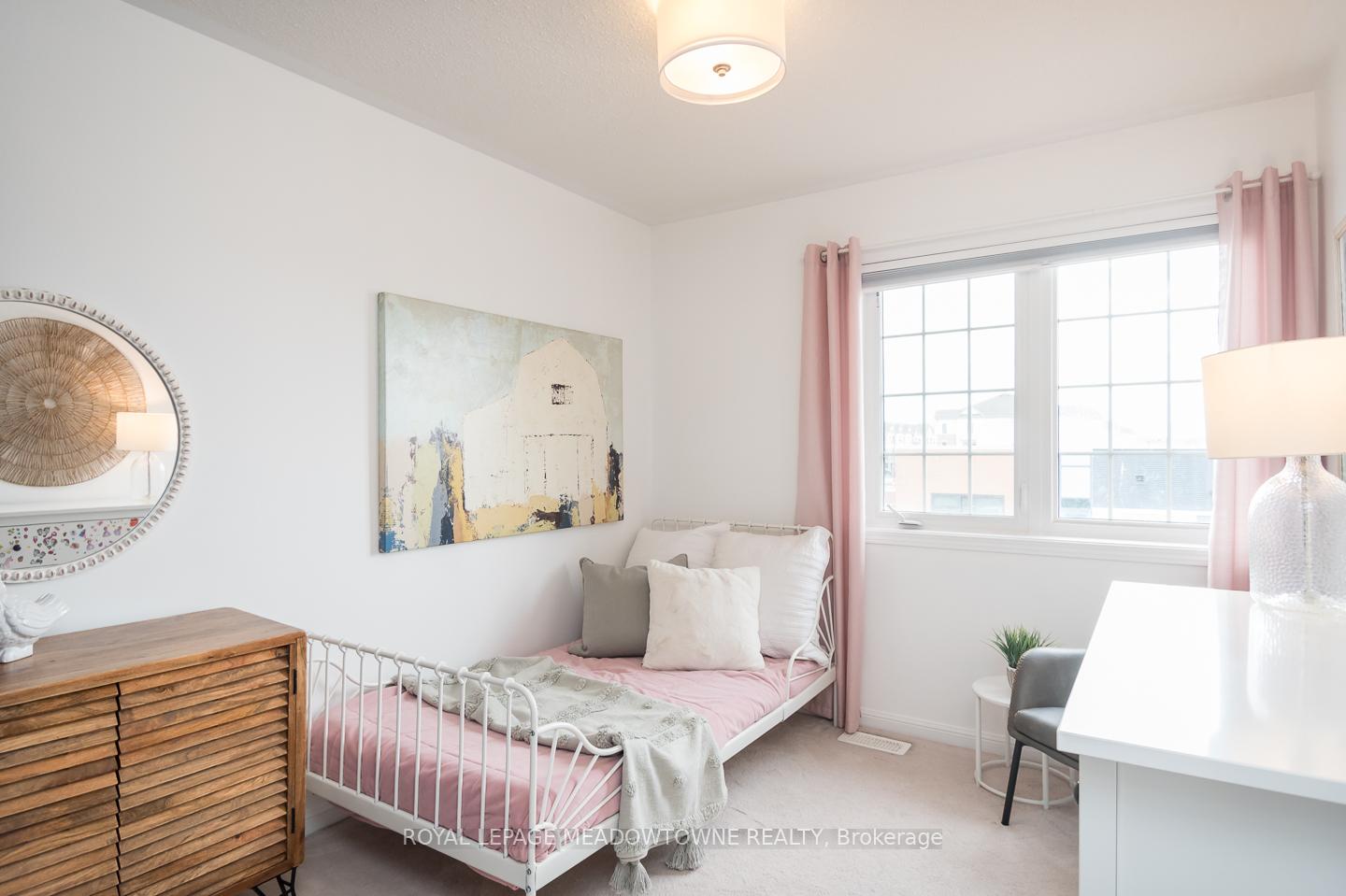 Photo 19 of 1065 Nadalin Heights, Milton, Willmott — HOMEH