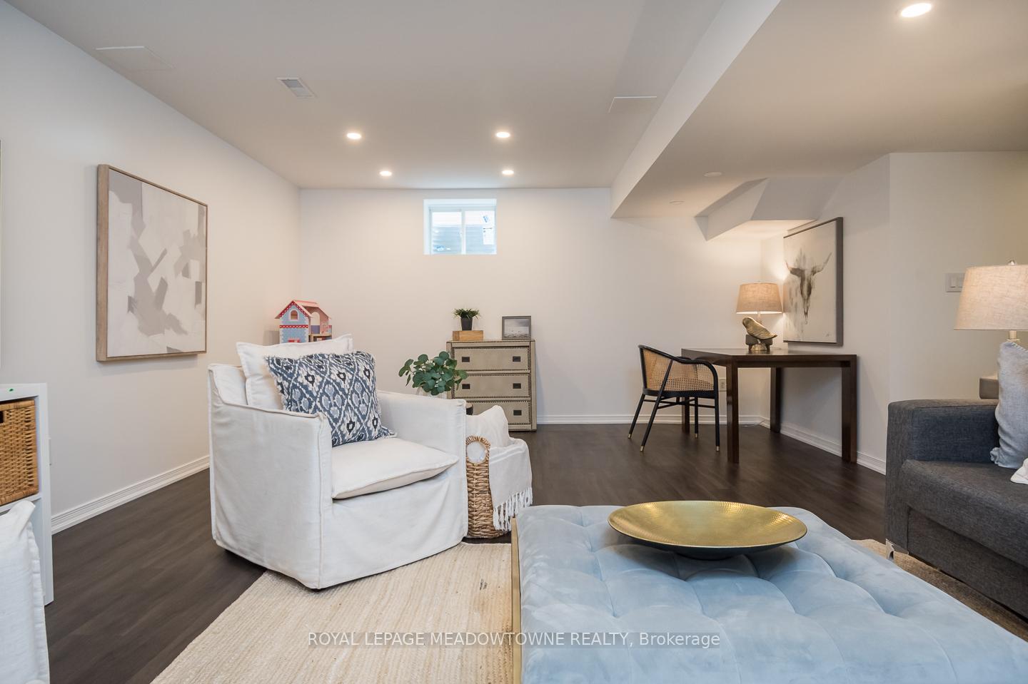 Photo 16 of 1065 Nadalin Heights, Milton, Willmott — HOMEH