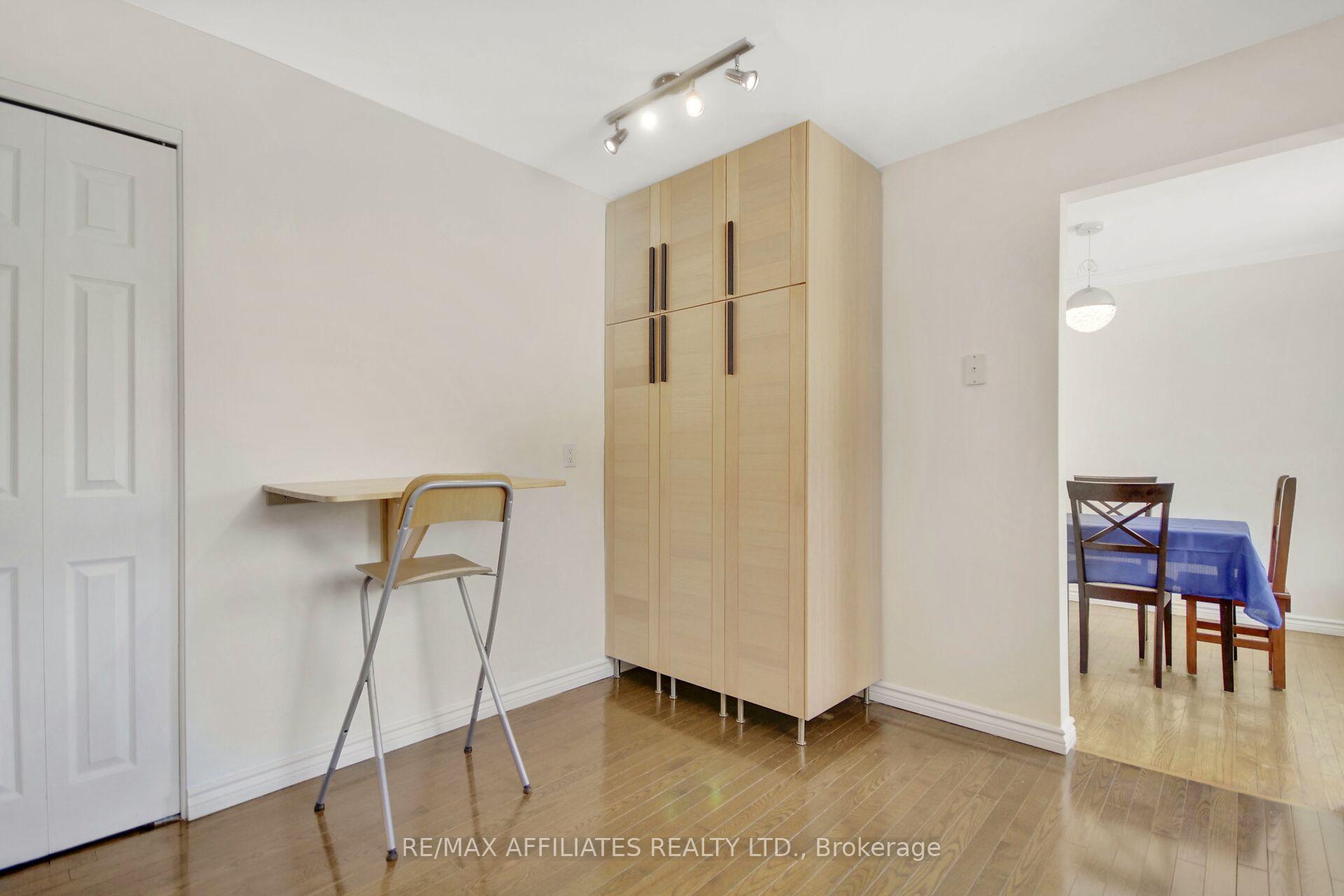 Photo 11 of 1405 Leblanc Drive, Ottawa, Chateauneuf — HOMEH