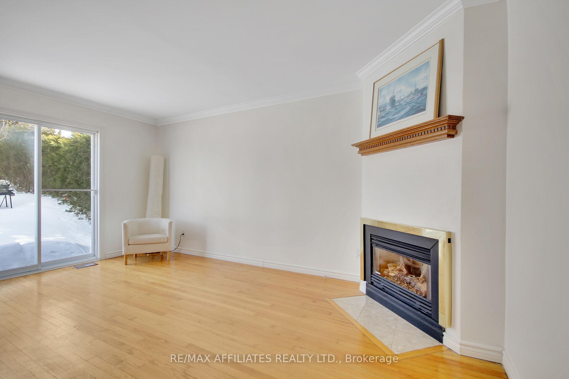 Photo 14 of 1405 Leblanc Drive, Ottawa, Chateauneuf — HOMEH